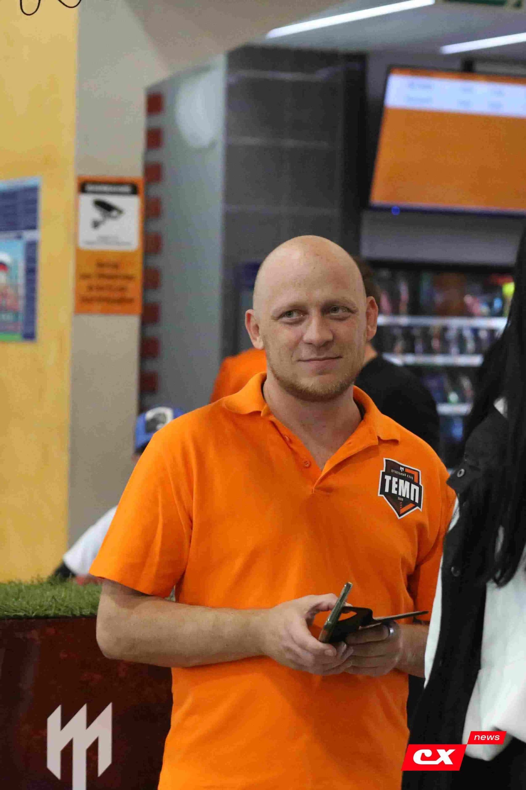 «Темп» 6:0 «Енисей-М». Третья лига. 15.08.2025. Владимир Мартынов («CX News») — кадр 84