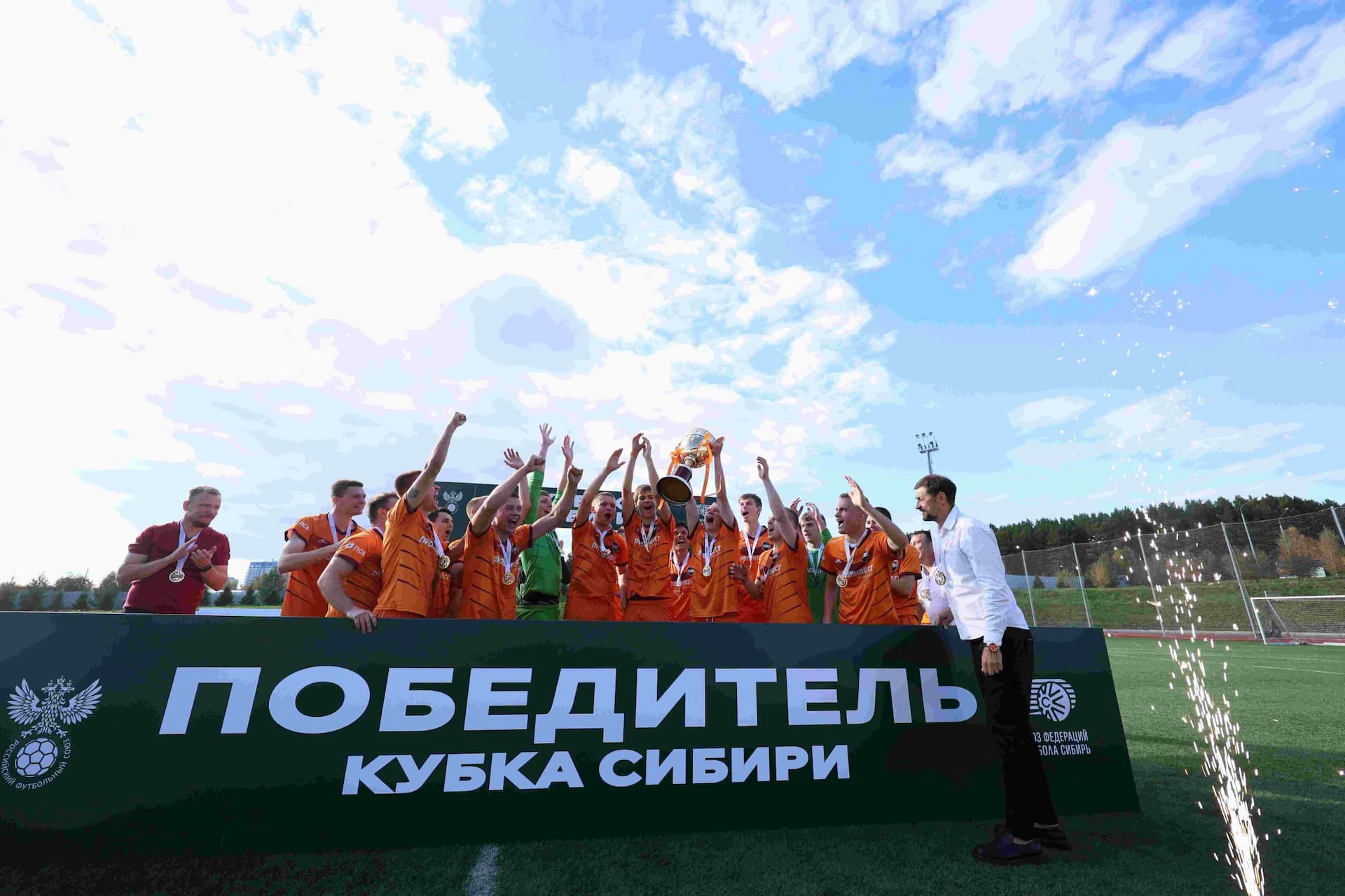 «Чита» 1:4 «Темп». Кубок Сибири. 20.09.2025. Дмитрий Поливода и Александр Чёрный — кадр 419