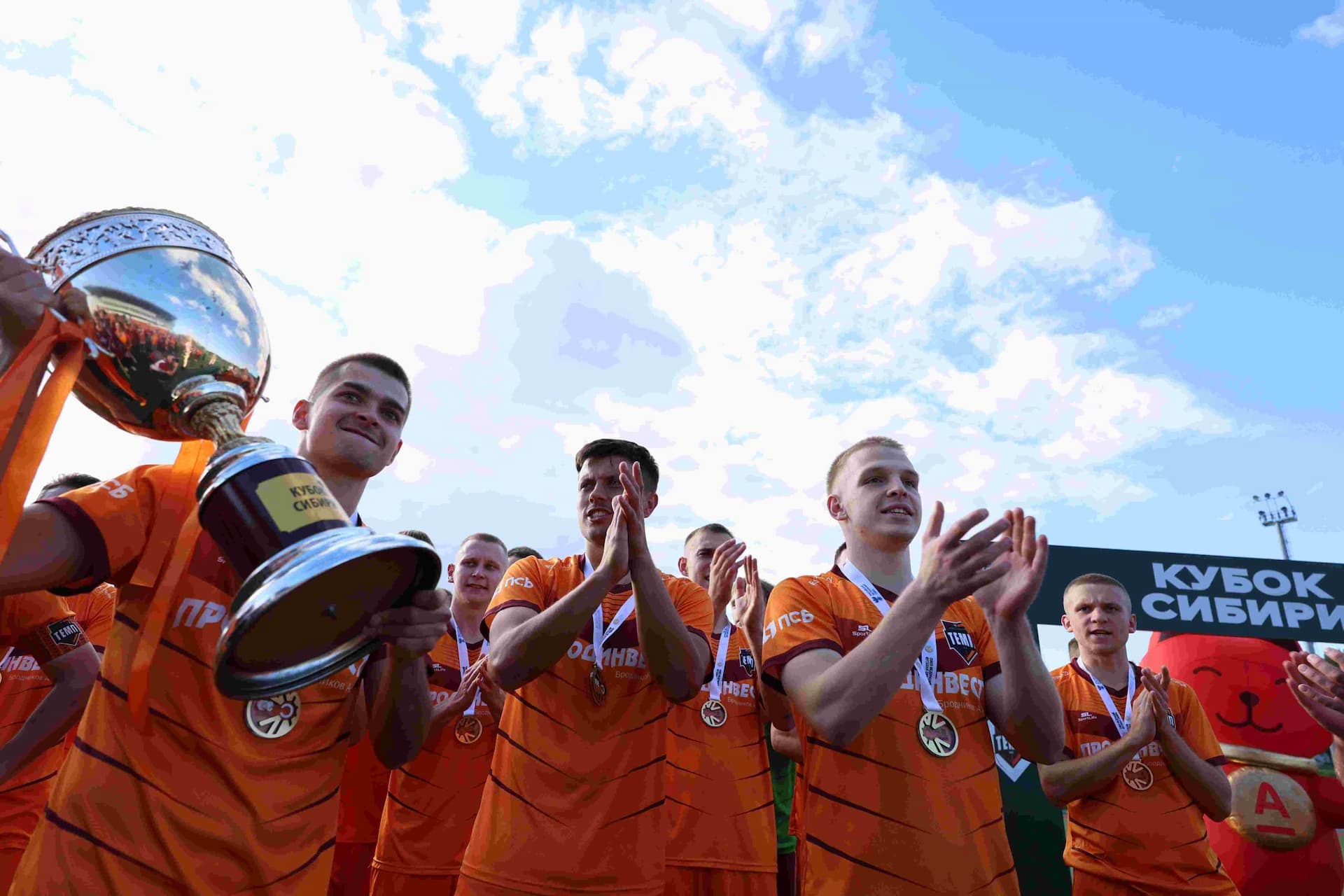 «Чита» 1:4 «Темп». Кубок Сибири. 20.09.2025. Дмитрий Поливода и Александр Чёрный — кадр 428