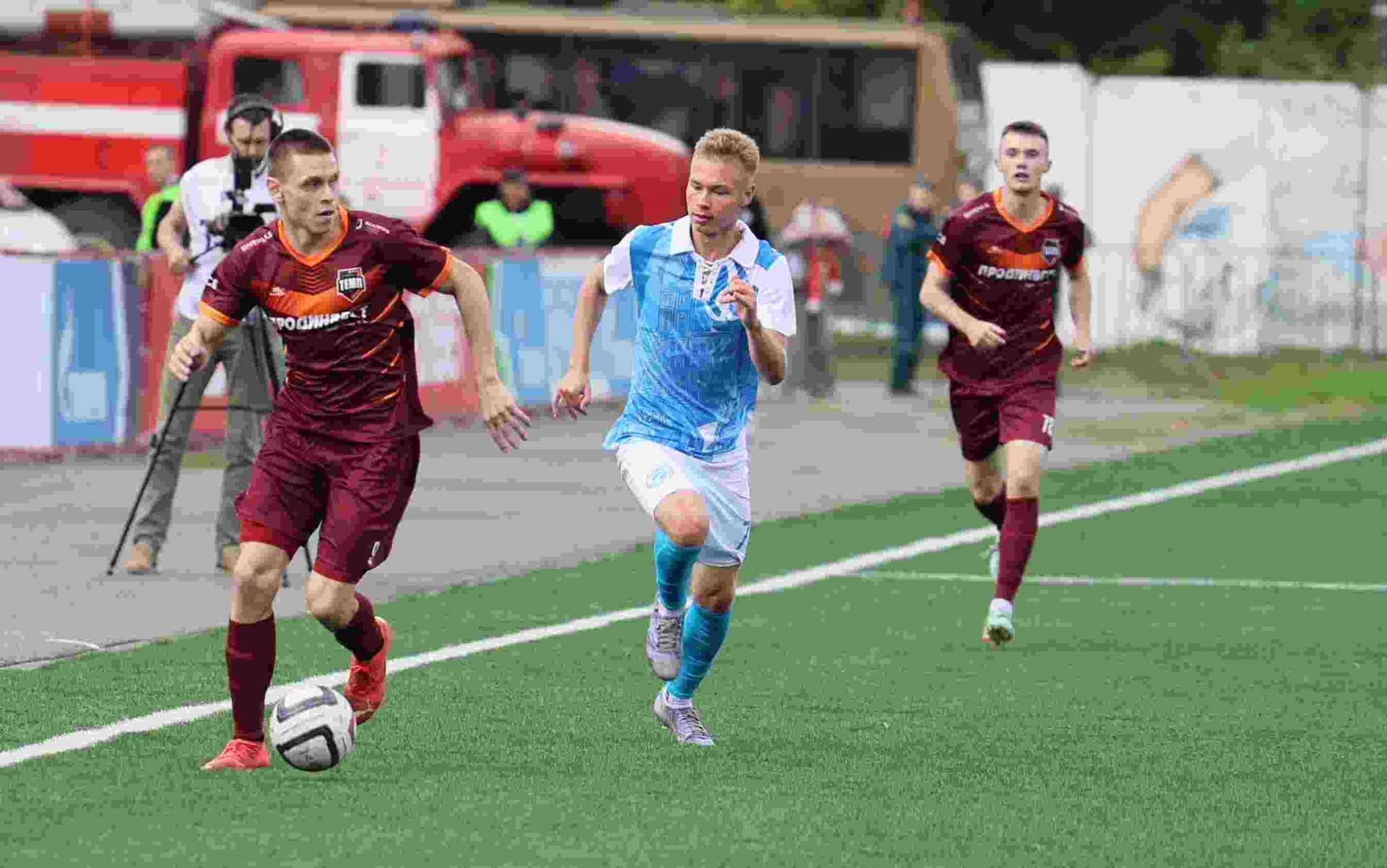 «Темп» 0:1 «Знамя Труда». FONBET Кубок России. 10.09.2025. СМИ: Владимир Мартынов («CX News»), Александр Чёрный («Алтайский спорт»), Виталий Барабаш (Сетевое издание "Толк"), Андрей Каспришин («Алтайская правда») — кадр 457