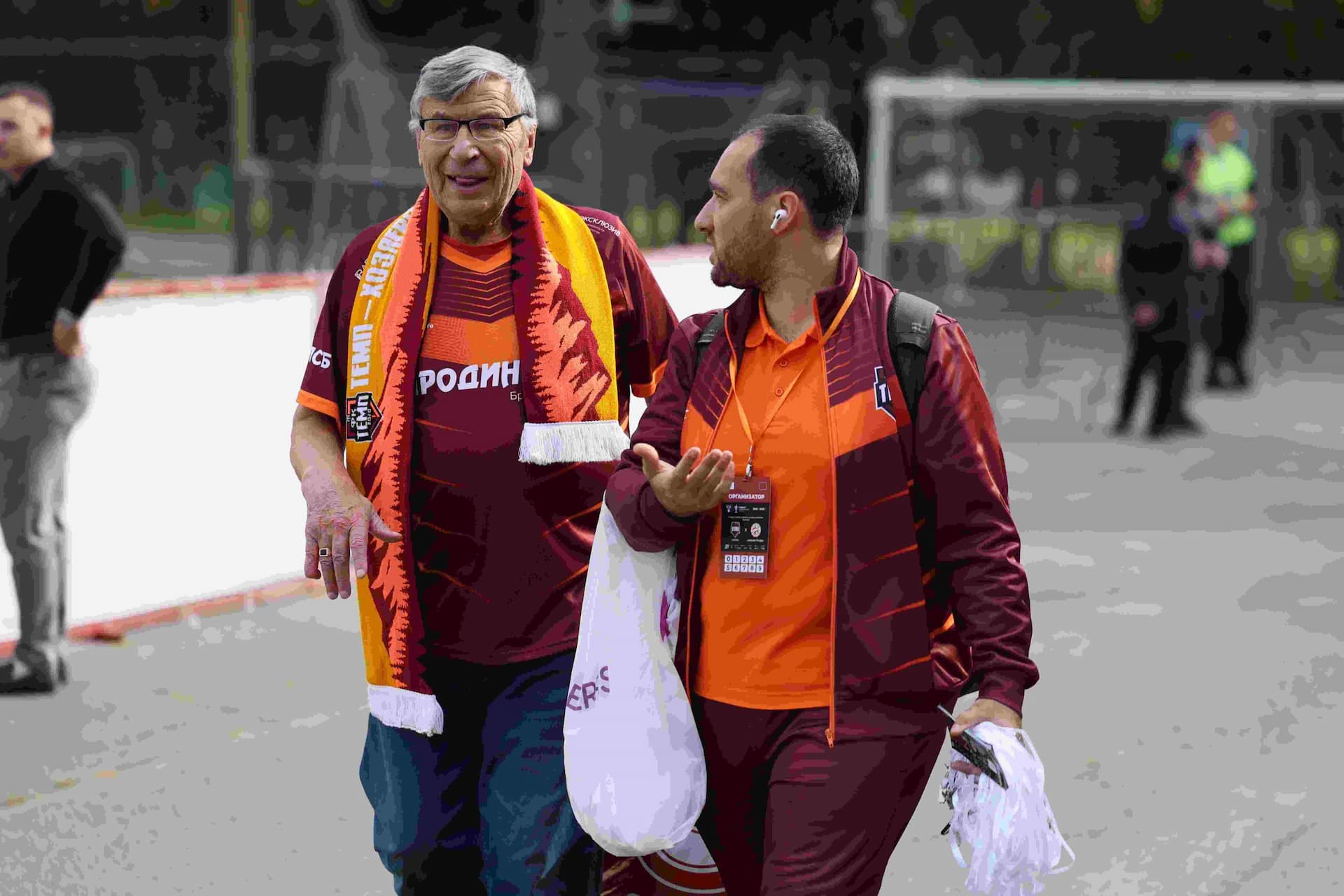 «Темп» 0:1 «Знамя Труда». FONBET Кубок России. 10.09.2025. СМИ: Владимир Мартынов («CX News»), Александр Чёрный («Алтайский спорт»), Виталий Барабаш (Сетевое издание "Толк"), Андрей Каспришин («Алтайская правда») — кадр 2