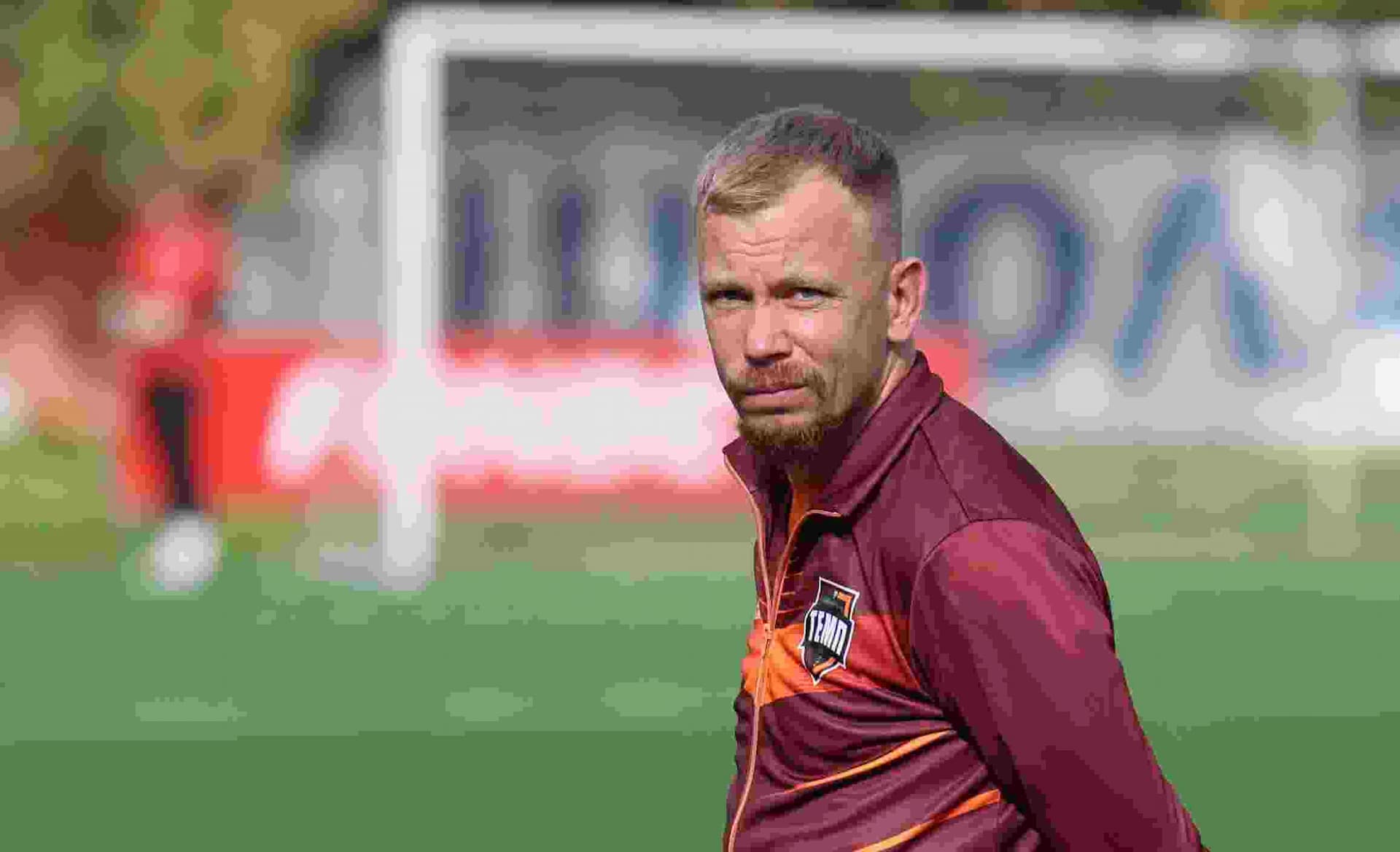 «Темп» 0:1 «Знамя Труда». FONBET Кубок России. 10.09.2025. СМИ: Владимир Мартынов («CX News»), Александр Чёрный («Алтайский спорт»), Виталий Барабаш (Сетевое издание "Толк"), Андрей Каспришин («Алтайская правда») — кадр 383