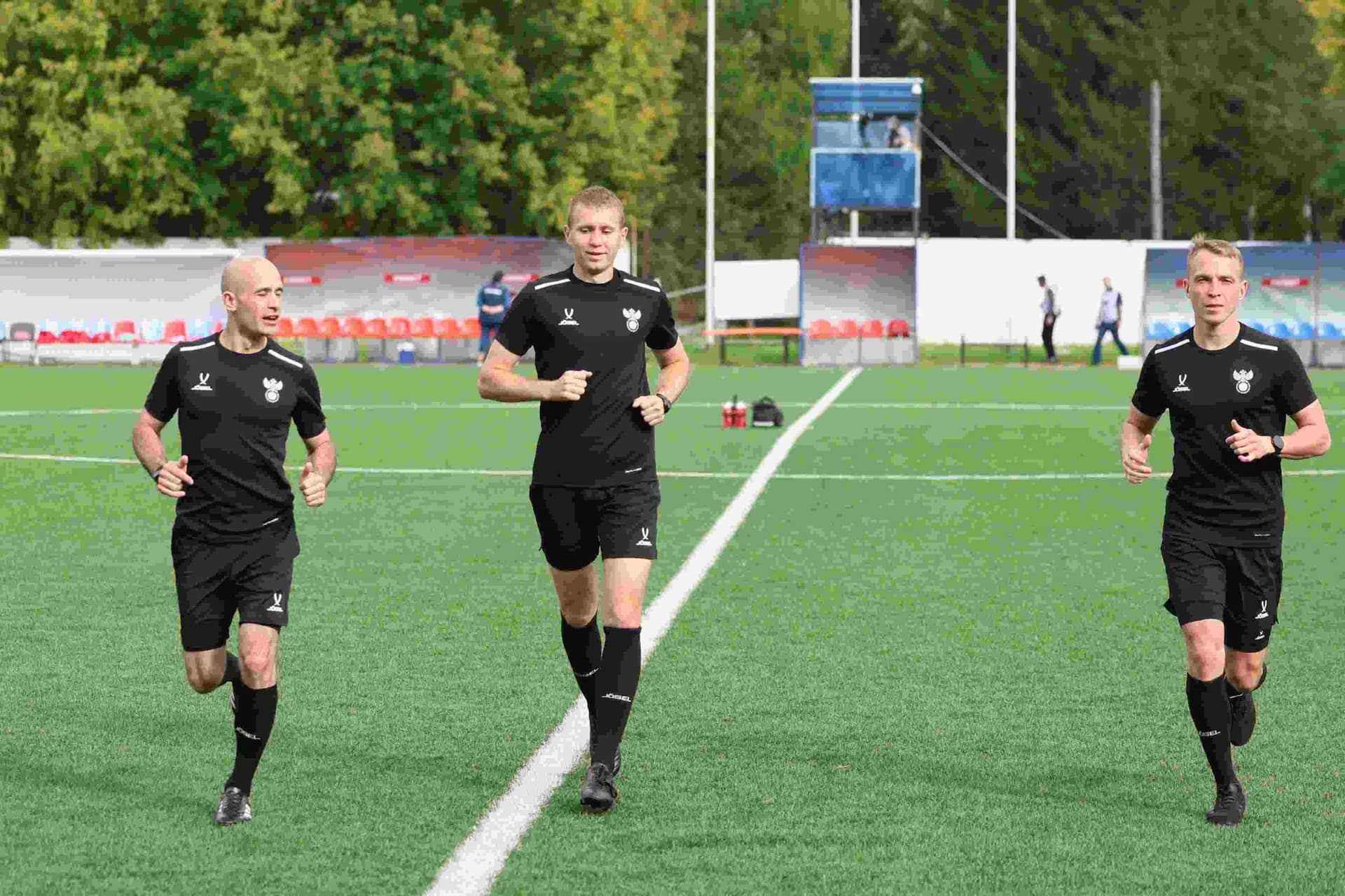 «Темп» 0:1 «Знамя Труда». FONBET Кубок России. 10.09.2025. СМИ: Владимир Мартынов («CX News»), Александр Чёрный («Алтайский спорт»), Виталий Барабаш (Сетевое издание "Толк"), Андрей Каспришин («Алтайская правда») — кадр 401