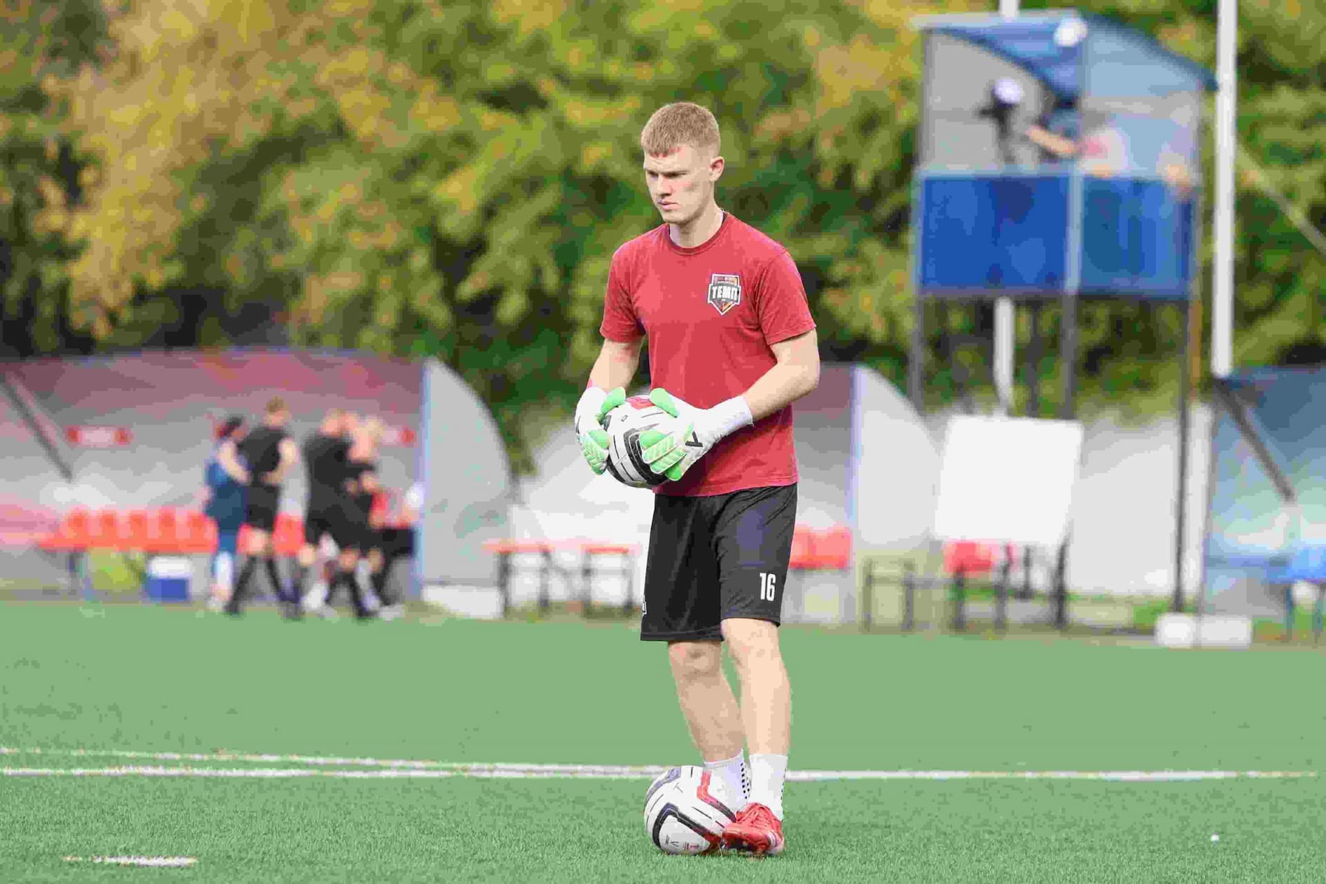 «Темп» 0:1 «Знамя Труда». FONBET Кубок России. 10.09.2025. СМИ: Владимир Мартынов («CX News»), Александр Чёрный («Алтайский спорт»), Виталий Барабаш (Сетевое издание "Толк"), Андрей Каспришин («Алтайская правда») — кадр 403