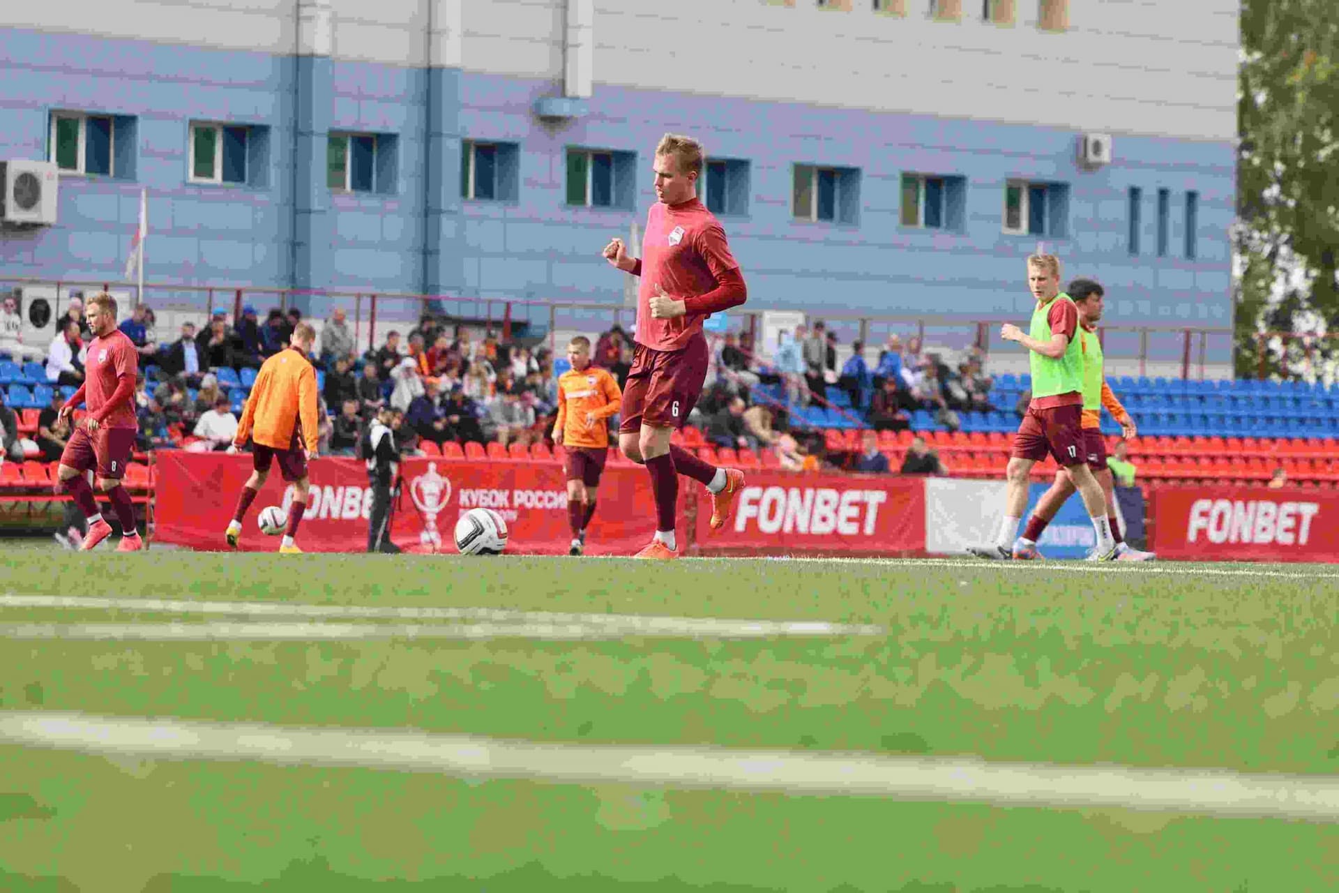 «Темп» 0:1 «Знамя Труда». FONBET Кубок России. 10.09.2025. СМИ: Владимир Мартынов («CX News»), Александр Чёрный («Алтайский спорт»), Виталий Барабаш (Сетевое издание "Толк"), Андрей Каспришин («Алтайская правда») — кадр 404