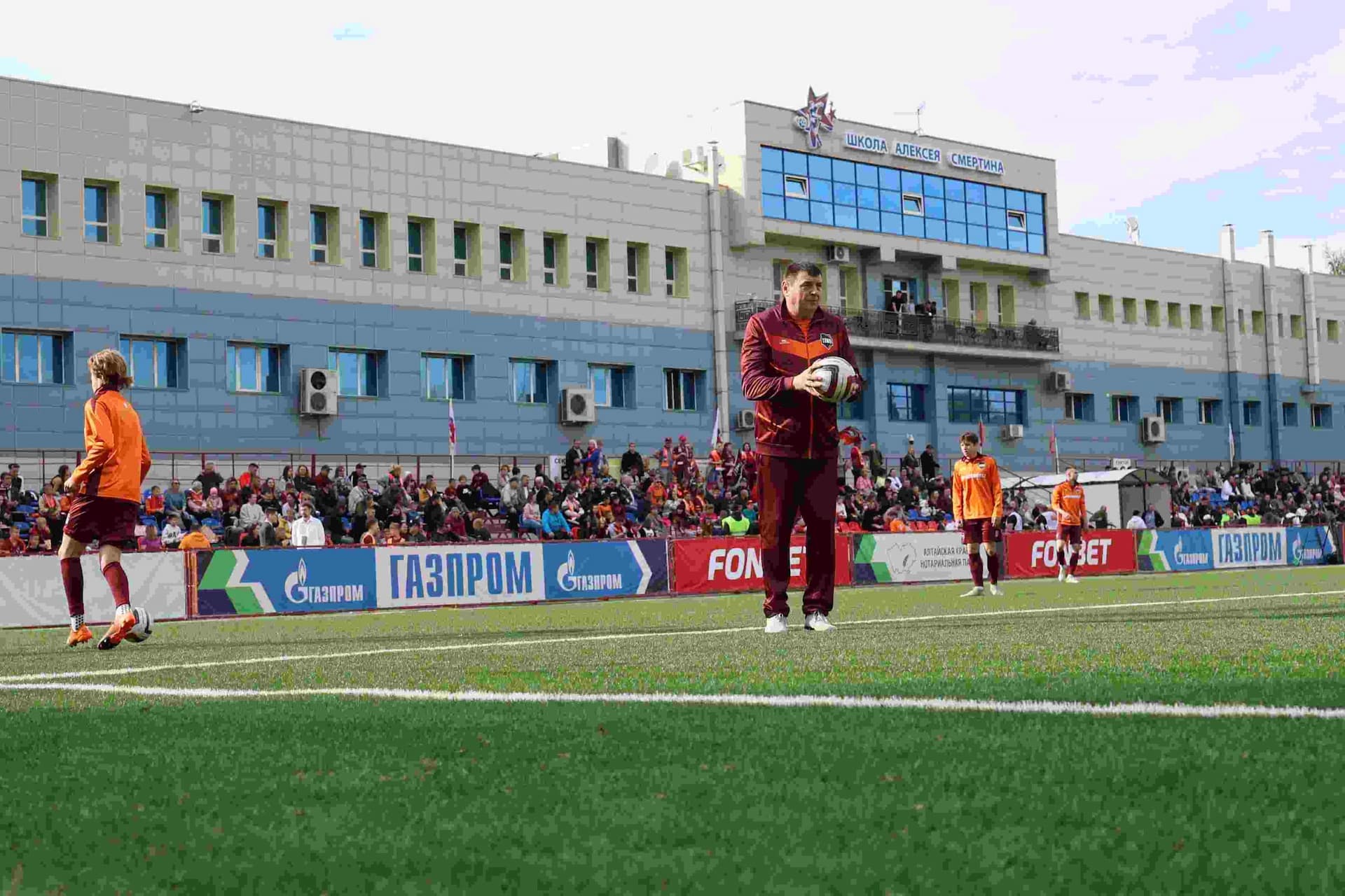 «Темп» 0:1 «Знамя Труда». FONBET Кубок России. 10.09.2025. СМИ: Владимир Мартынов («CX News»), Александр Чёрный («Алтайский спорт»), Виталий Барабаш (Сетевое издание "Толк"), Андрей Каспришин («Алтайская правда») — кадр 408