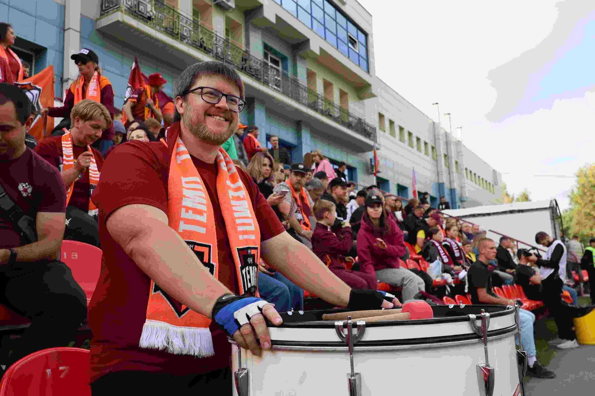 «Темп» 0:1 «Знамя Труда». FONBET Кубок России. 10.09.2025. СМИ: Владимир Мартынов («CX News»), Александр Чёрный («Алтайский спорт»), Виталий Барабаш (Сетевое издание "Толк"), Андрей Каспришин («Алтайская правда») — кадр 409