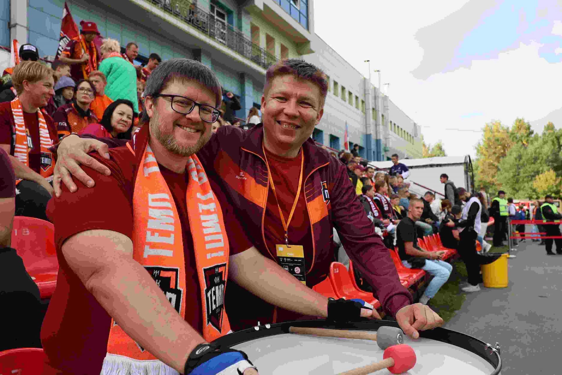 «Темп» 0:1 «Знамя Труда». FONBET Кубок России. 10.09.2025. СМИ: Владимир Мартынов («CX News»), Александр Чёрный («Алтайский спорт»), Виталий Барабаш (Сетевое издание "Толк"), Андрей Каспришин («Алтайская правда») — кадр 410