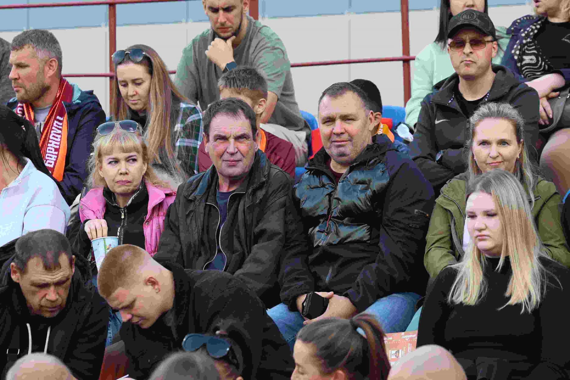 «Темп» 0:1 «Знамя Труда». FONBET Кубок России. 10.09.2025. СМИ: Владимир Мартынов («CX News»), Александр Чёрный («Алтайский спорт»), Виталий Барабаш (Сетевое издание "Толк"), Андрей Каспришин («Алтайская правда») — кадр 414