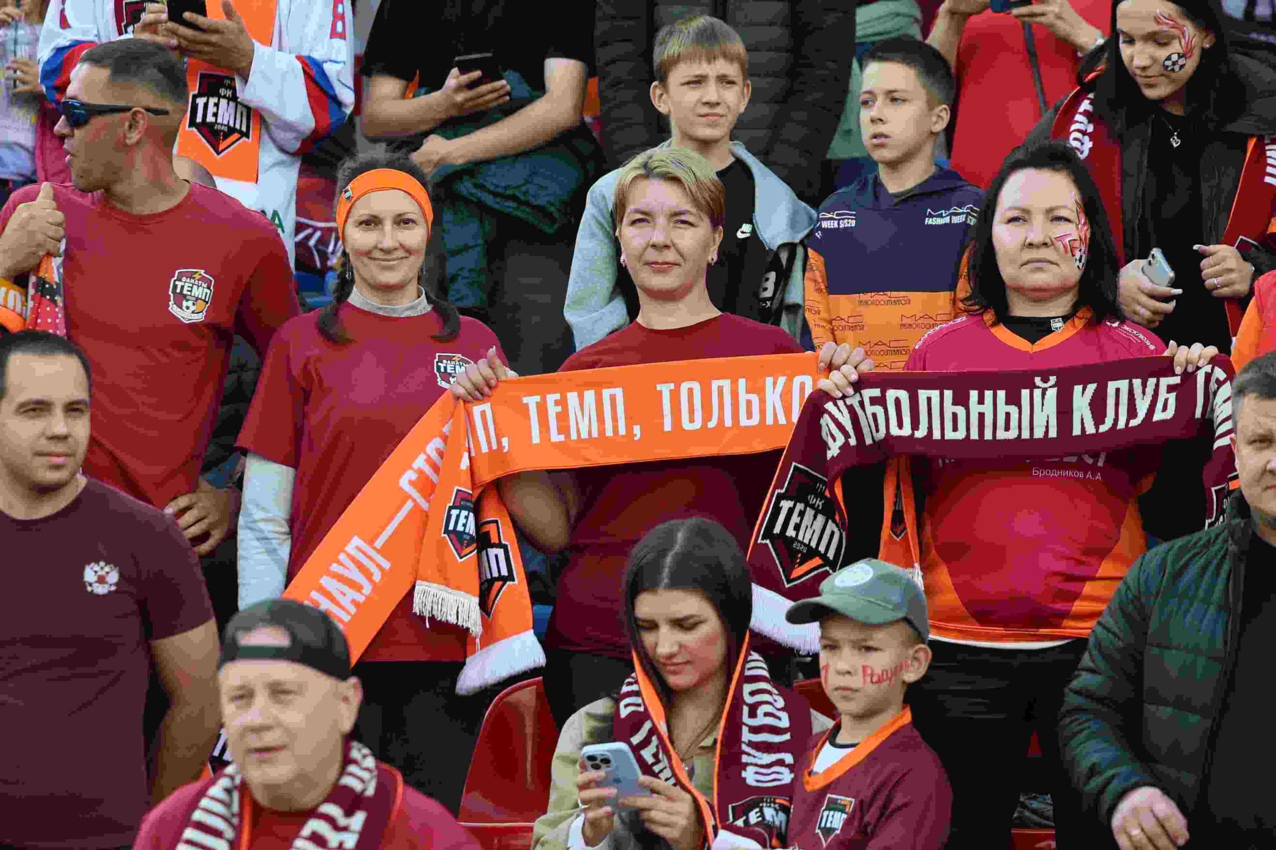 «Темп» 0:1 «Знамя Труда». FONBET Кубок России. 10.09.2025. СМИ: Владимир Мартынов («CX News»), Александр Чёрный («Алтайский спорт»), Виталий Барабаш (Сетевое издание "Толк"), Андрей Каспришин («Алтайская правда») — кадр 429