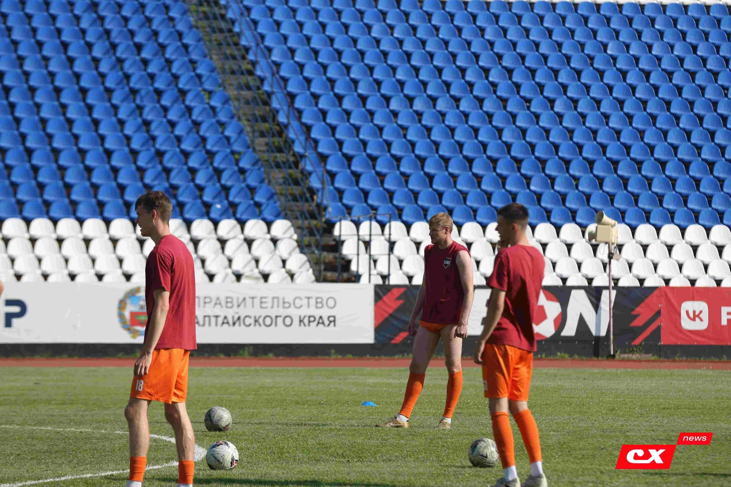 «Динамо-Барнаул-М» 1:3 «Темп». Кубок Сибири. 27.06.2025. Владимир Мартынов («CX News») — кадр 12