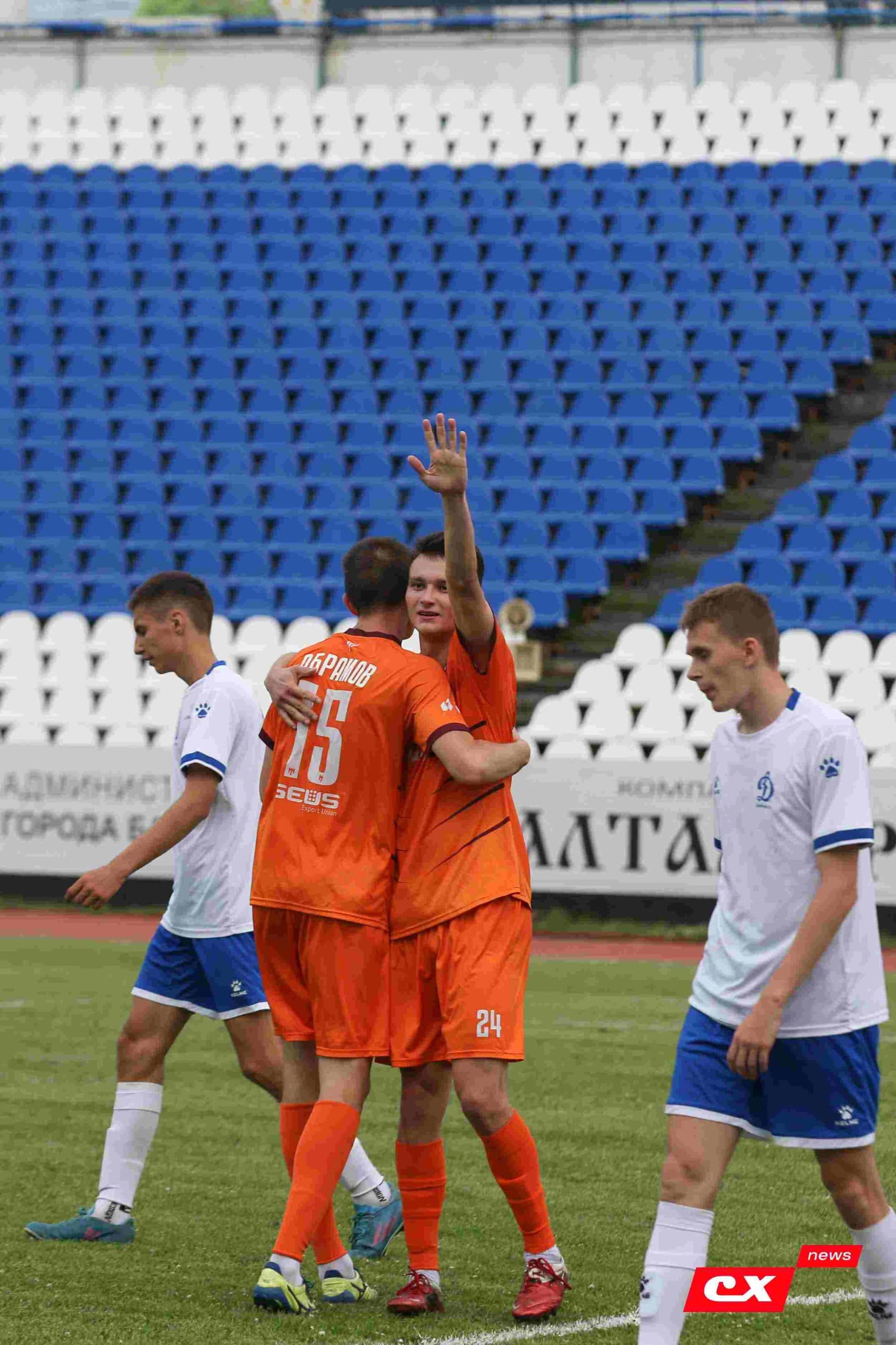 «Динамо-Барнаул-М» 1:3 «Темп». Кубок Сибири. 27.06.2025. Владимир Мартынов («CX News») — кадр 289