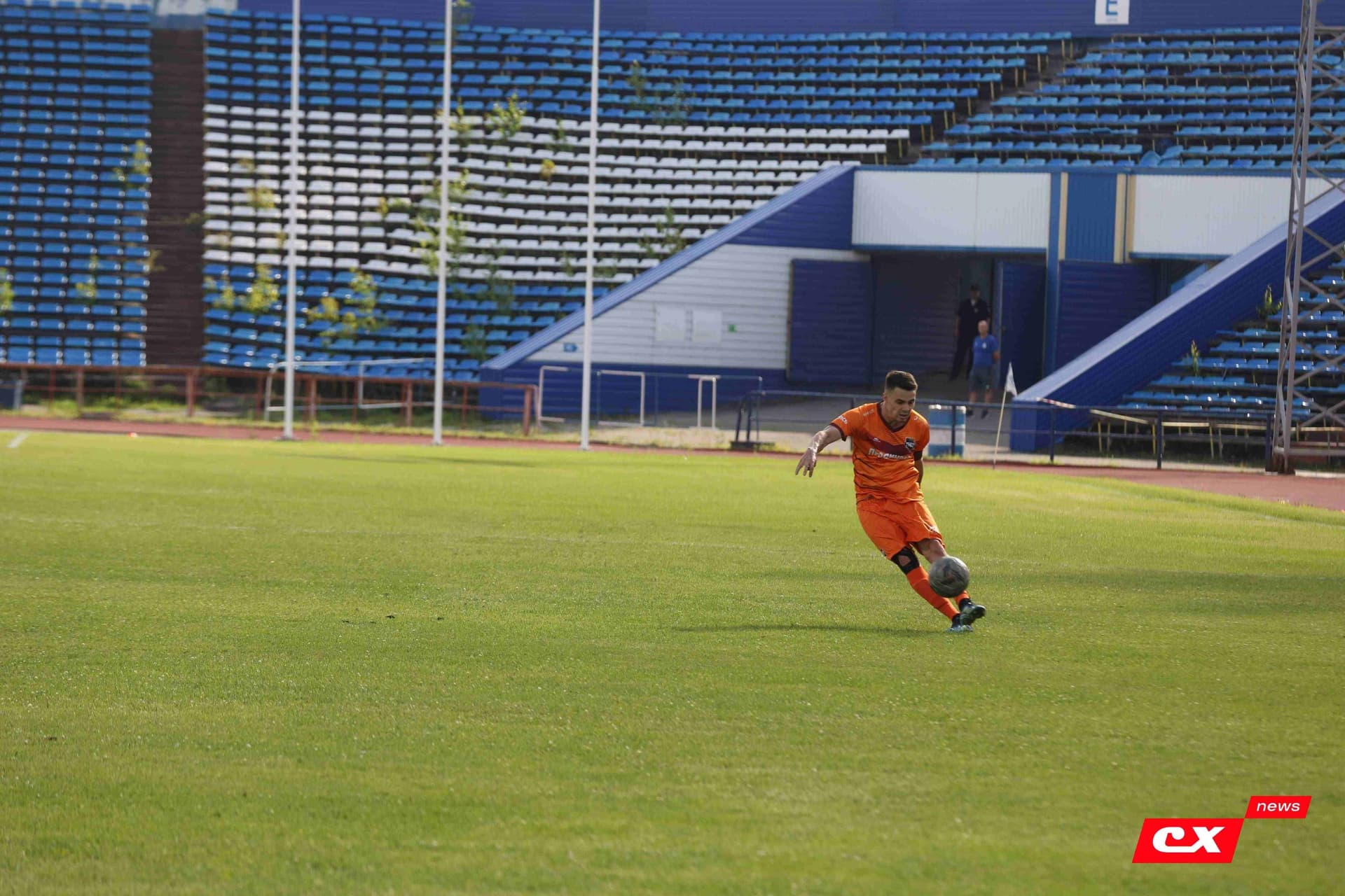 «Динамо-Барнаул-М» 1:2 «Темп». Третья лига. 12.07.2025. Владимир Мартынов («CX News») — кадр 200