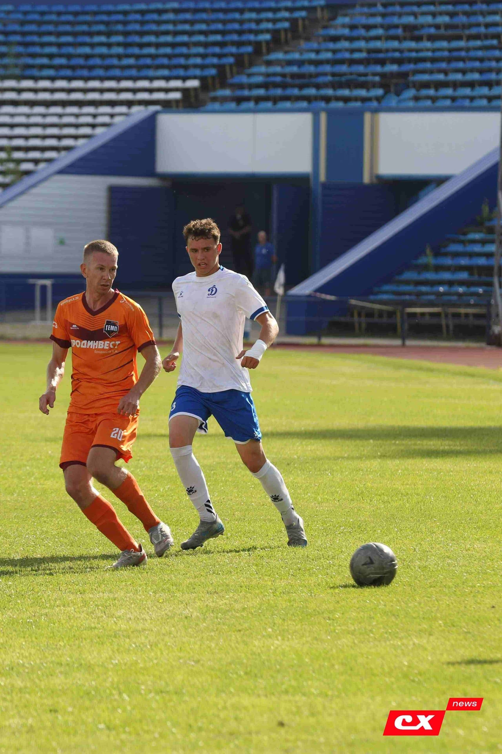 «Динамо-Барнаул-М» 1:2 «Темп». Третья лига. 12.07.2025. Владимир Мартынов («CX News») — кадр 203