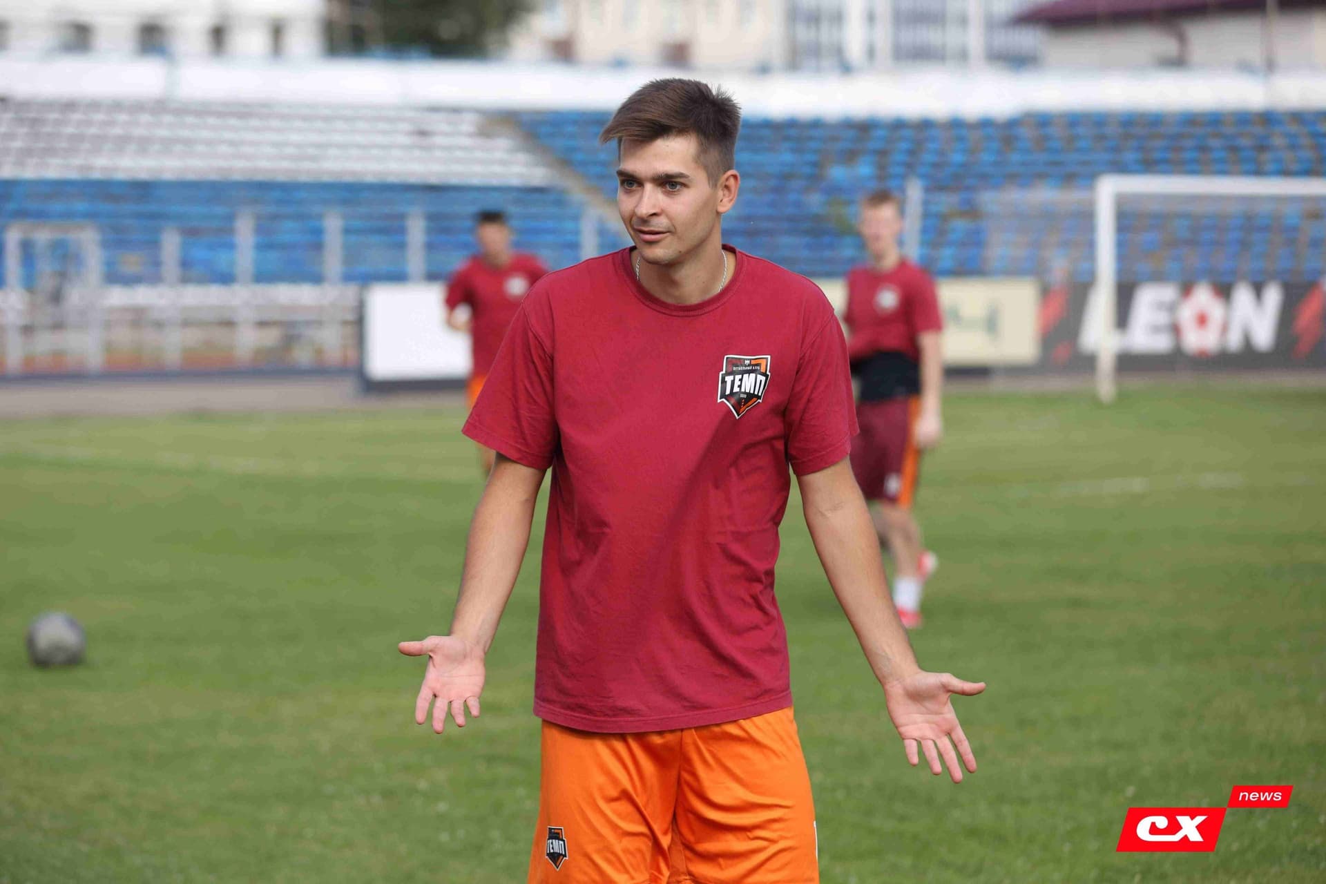 «Динамо-Барнаул-М» 1:2 «Темп». Третья лига. 12.07.2025. Владимир Мартынов («CX News») — кадр 90