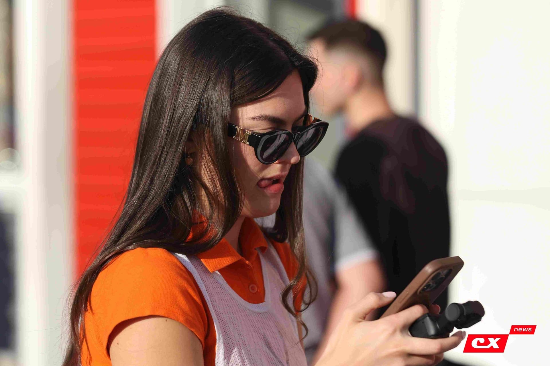 «Полимер» 2:2 «Темп». Третья лига. 05.09.2025. Владимир Мартынов («CX News») и Александр Чёрный («Алтайский спорт») — кадр 112