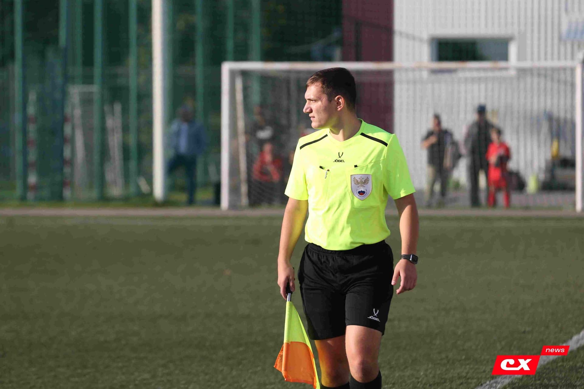 «Полимер» 2:2 «Темп». Третья лига. 05.09.2025. Владимир Мартынов («CX News») и Александр Чёрный («Алтайский спорт») — кадр 138