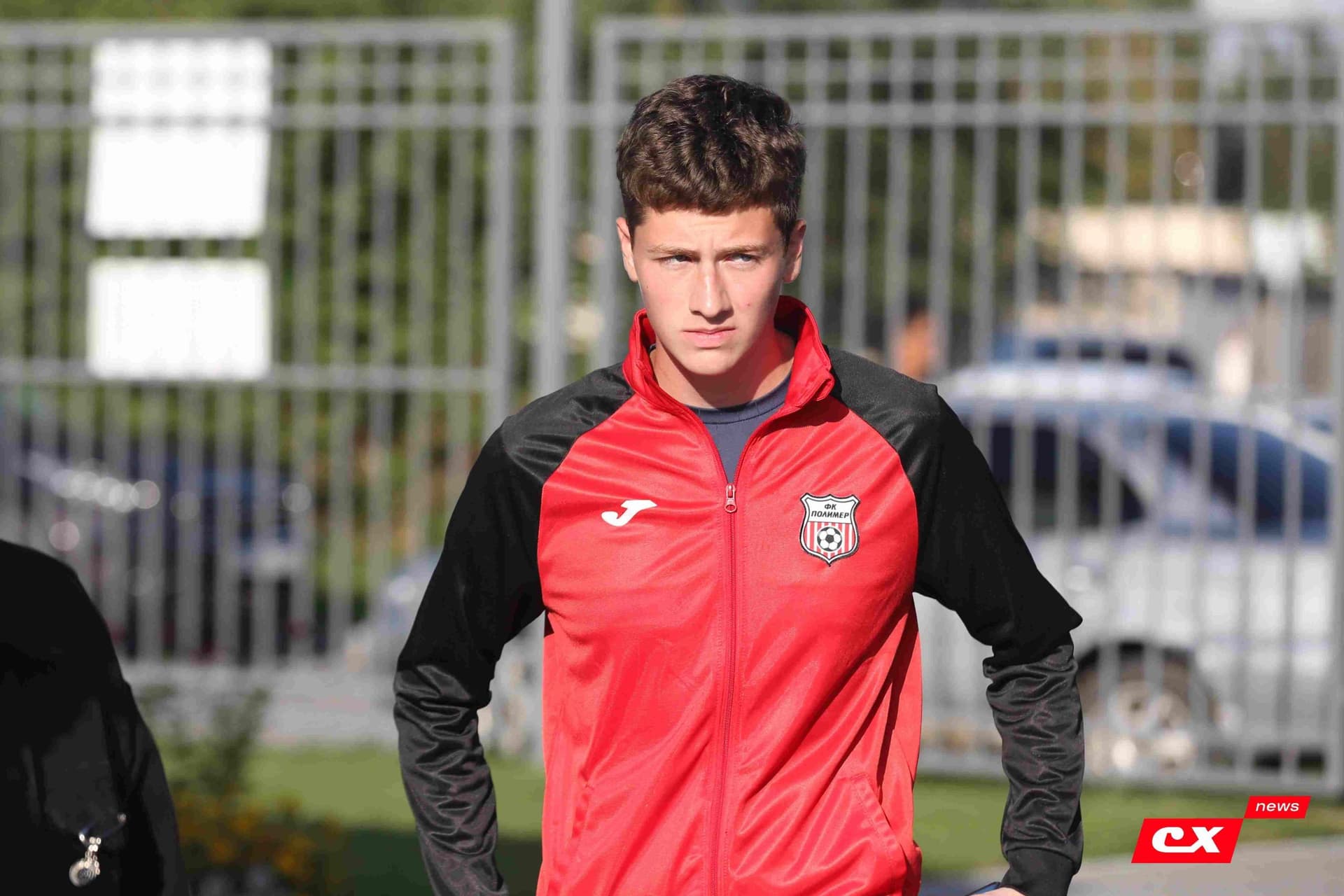 «Полимер» 2:2 «Темп». Третья лига. 05.09.2025. Владимир Мартынов («CX News») и Александр Чёрный («Алтайский спорт») — кадр 35