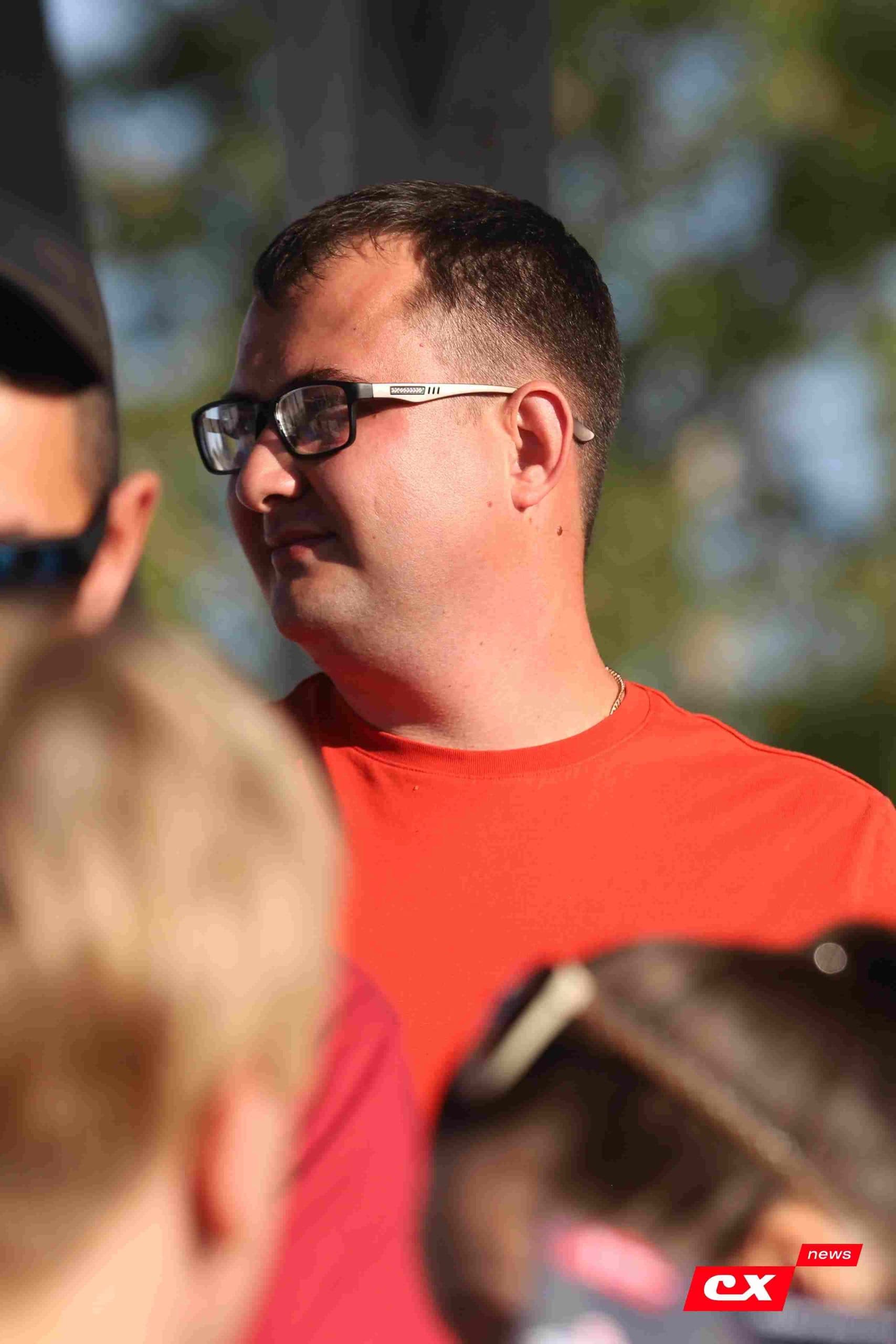 «Полимер» 2:2 «Темп». Третья лига. 05.09.2025. Владимир Мартынов («CX News») и Александр Чёрный («Алтайский спорт») — кадр 5