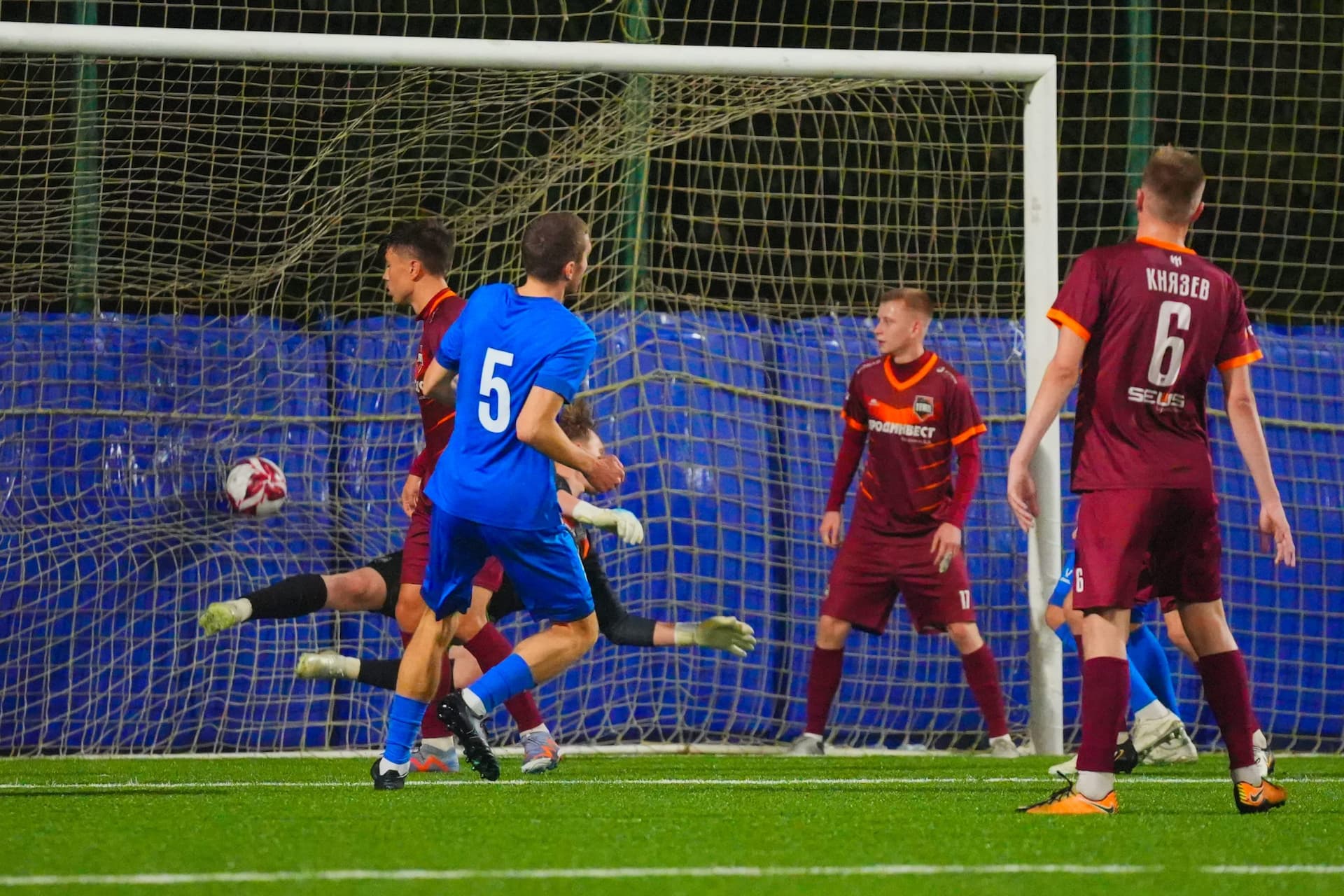 «Ижевск» 5:2 «Темп». Финальный этап Третьей лиги. 06.11.2025. Валерия Лихачёва — кадр 32