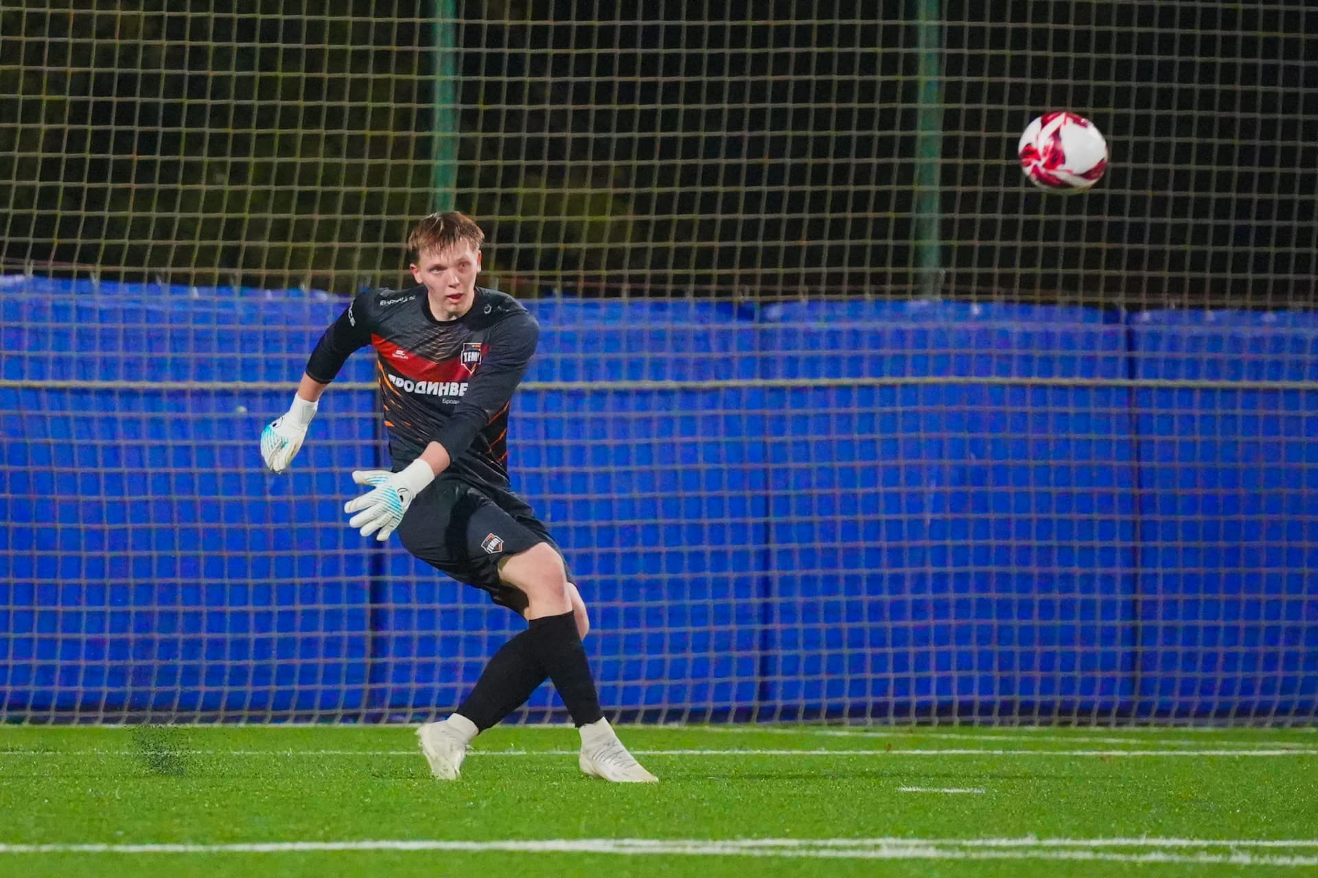 «Ижевск» 5:2 «Темп». Финальный этап Третьей лиги. 06.11.2025. Валерия Лихачёва — кадр 5