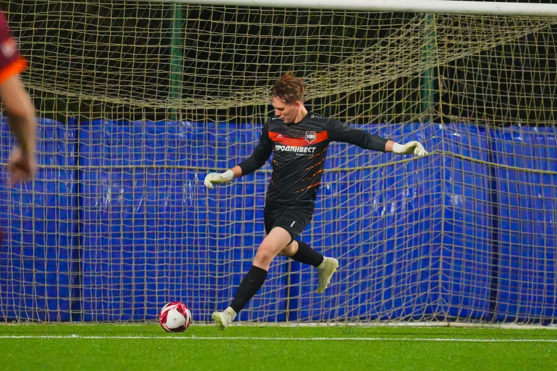 «Ижевск» 5:2 «Темп». Финальный этап Третьей лиги. 06.11.2025. Валерия Лихачёва — кадр 9