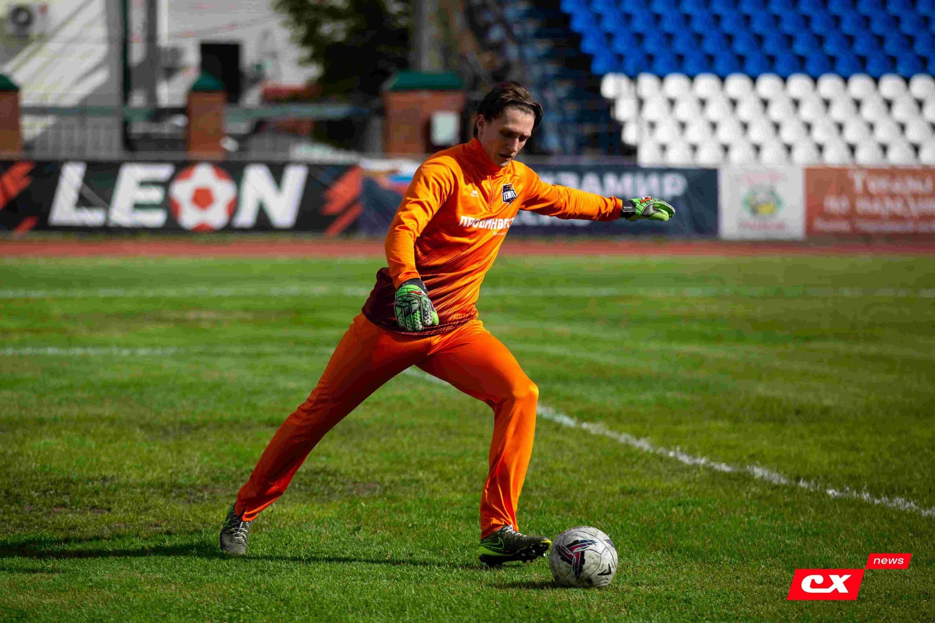 «Динамо-Барнаул-М» 0:4 «Темп». Третья лига. 31.05.2024. CX News — кадр 3