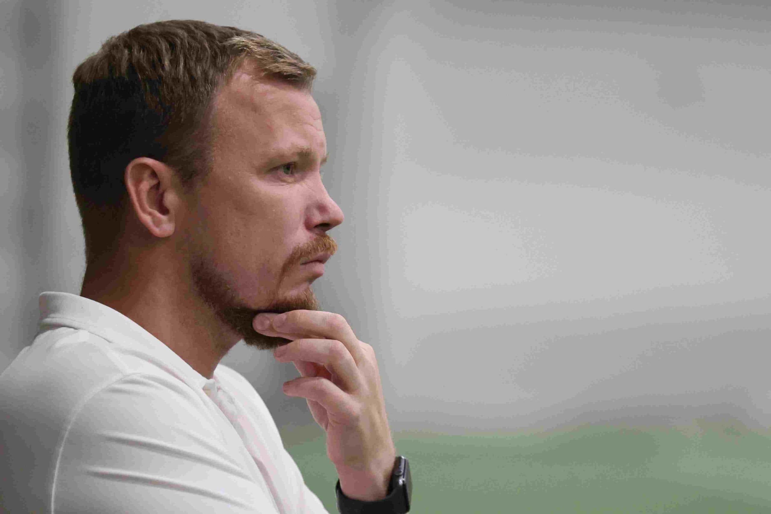 «Темп» 1:0 «Динамо-Барнаул-М». Третья лига. 05.10.2025. Александр Чёрный («Алтайский спорт»), Владимир Мартынов («CX News») — кадр 29