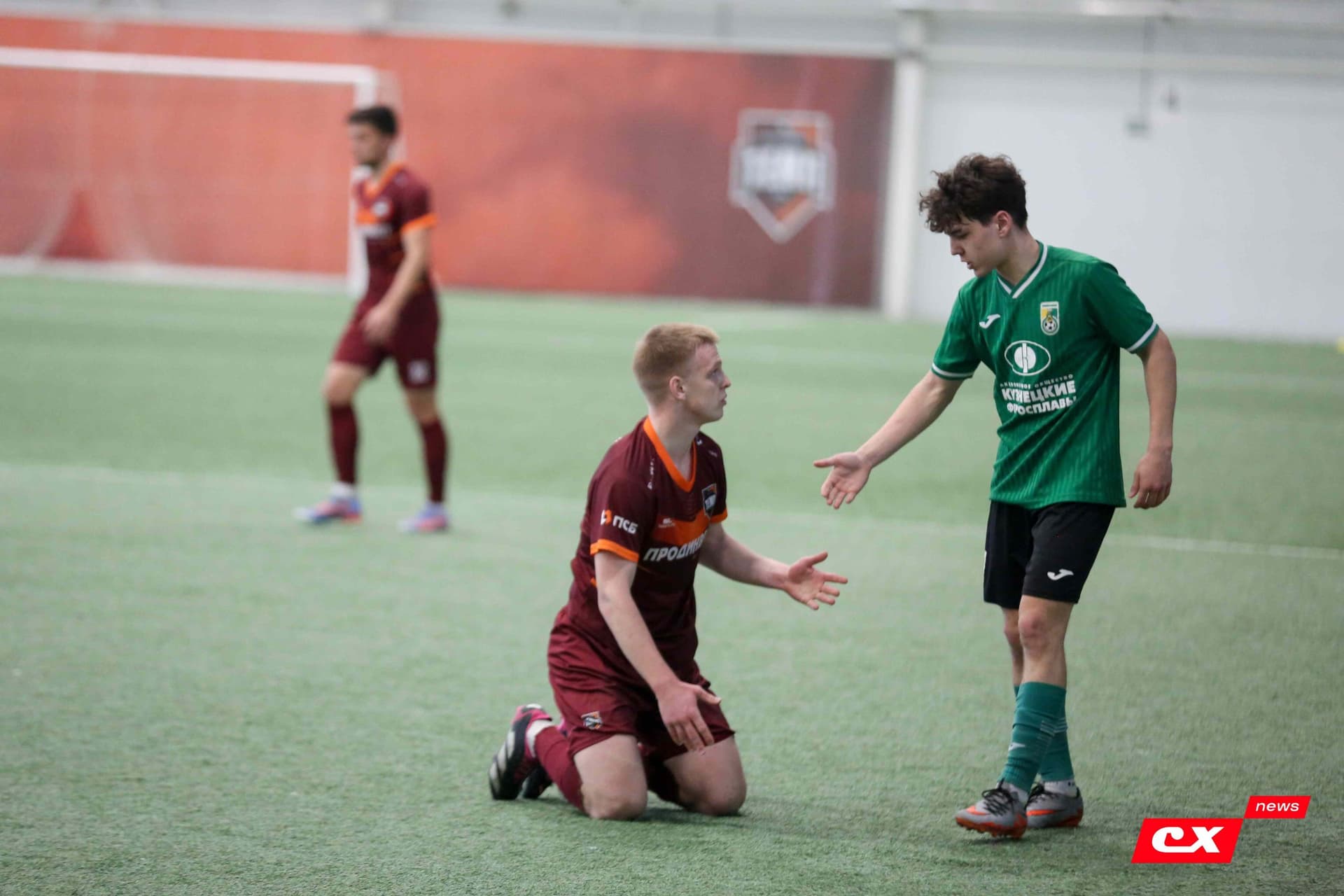 «Темп» 1:0 «Новокузнецк». Третья лига. 02.05.2025. Владимир Мартынов («CX News») — кадр 135