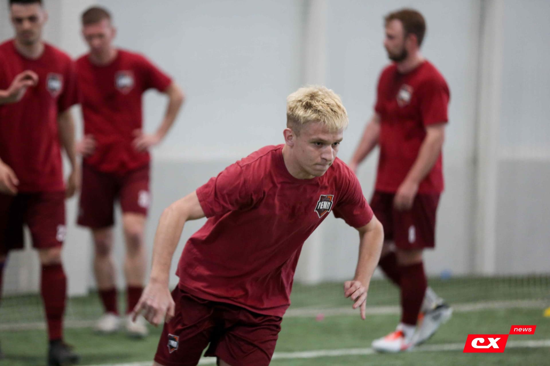 «Темп» 1:0 «Новокузнецк». Третья лига. 02.05.2025. Владимир Мартынов («CX News») — кадр 4