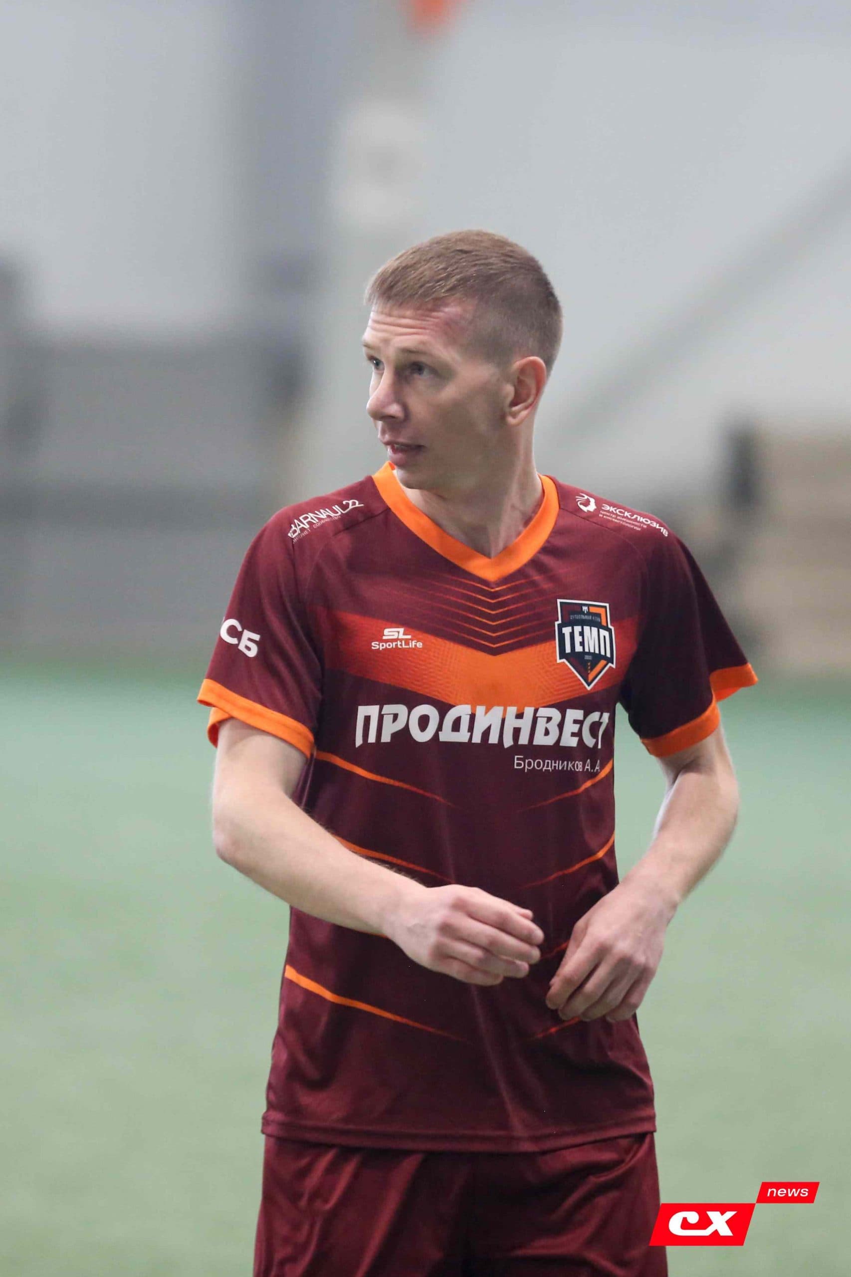 «Темп» 1:0 «Новокузнецк». Третья лига. 02.05.2025. Владимир Мартынов («CX News») — кадр 76