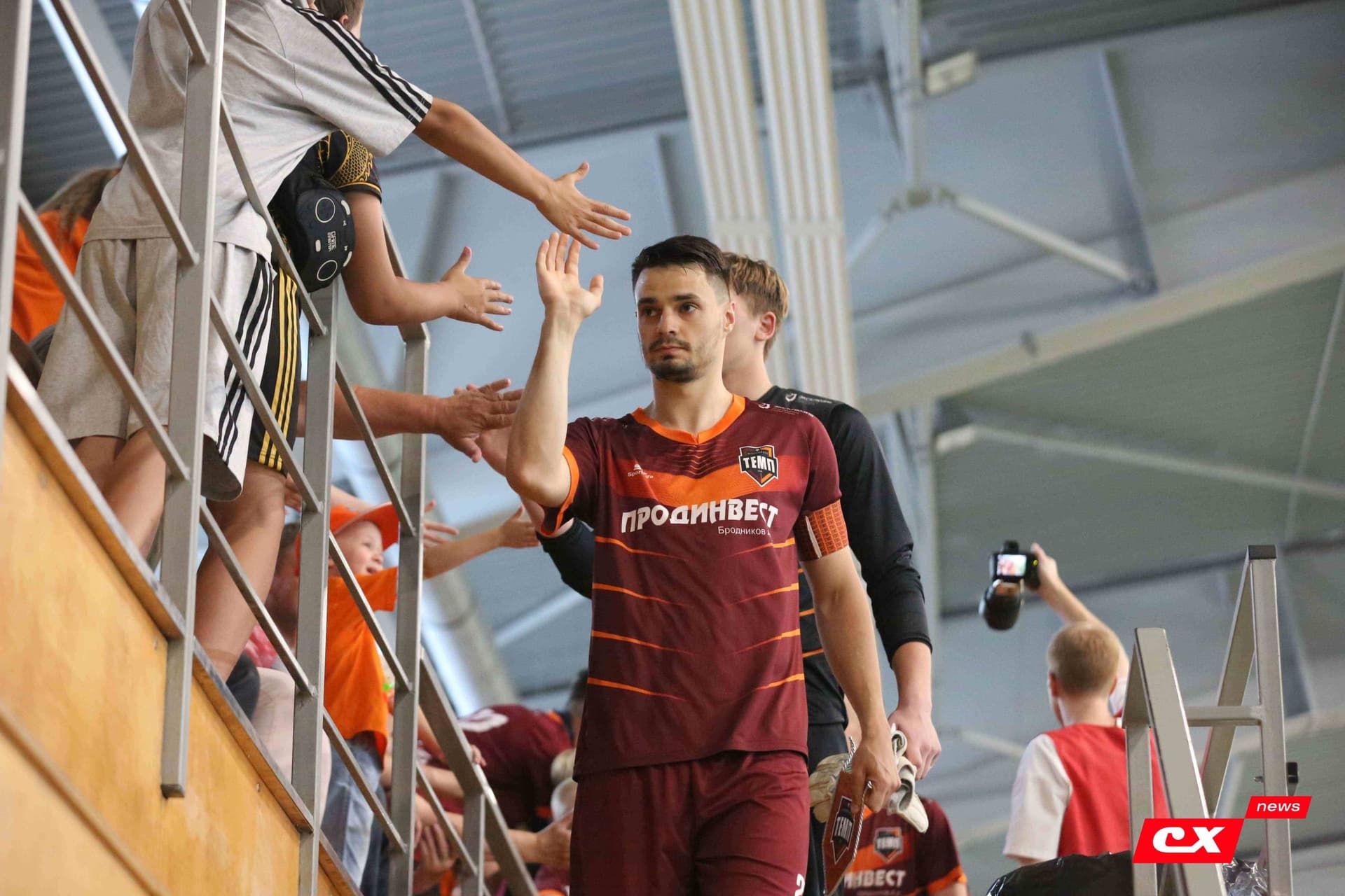 «Темп» 4:1 «Сибирь-М». Третья лига. 22.06.2025. Владимир Мартынов («CX News») — кадр 101