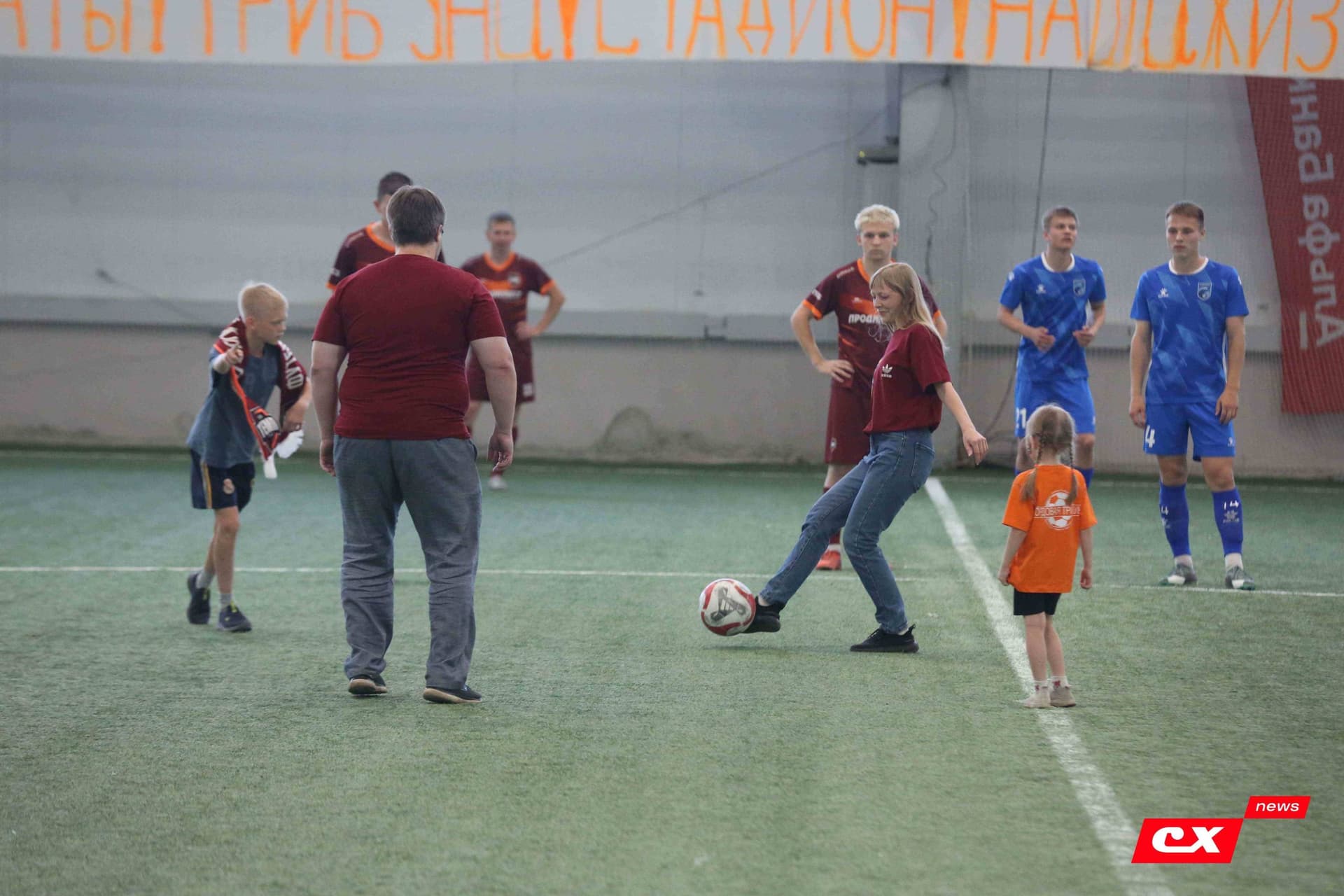 «Темп» 4:1 «Сибирь-М». Третья лига. 22.06.2025. Владимир Мартынов («CX News») — кадр 156