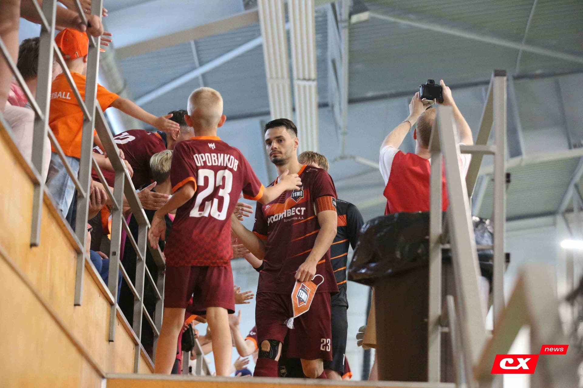 «Темп» 4:1 «Сибирь-М». Третья лига. 22.06.2025. Владимир Мартынов («CX News») — кадр 96