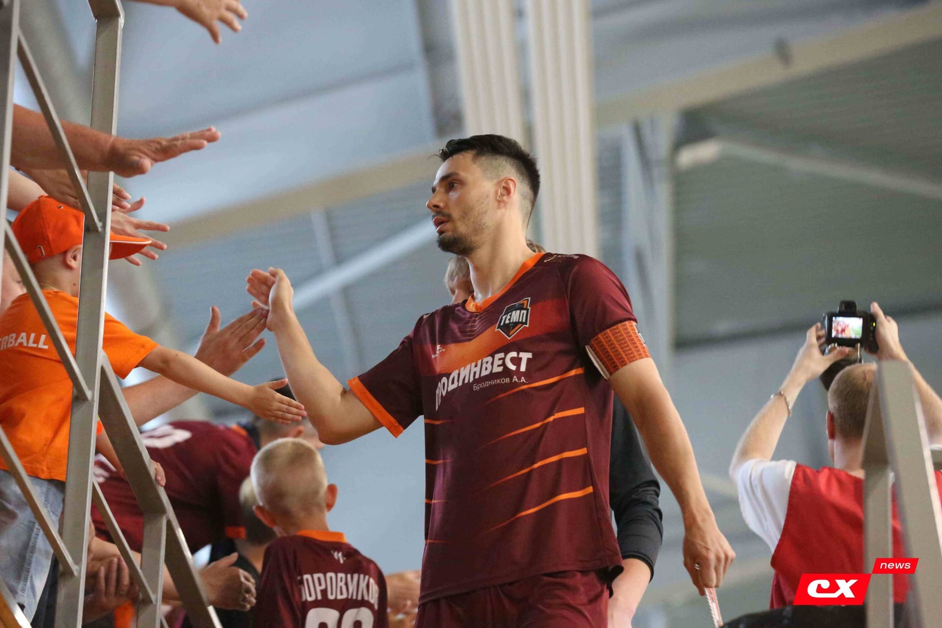 «Темп» 4:1 «Сибирь-М». Третья лига. 22.06.2025. Владимир Мартынов («CX News») — кадр 98