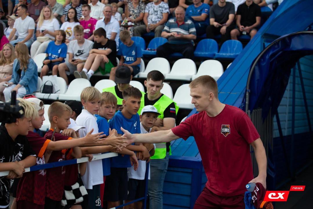 Сергей Плугин дебютировал в профессиональном футболе!