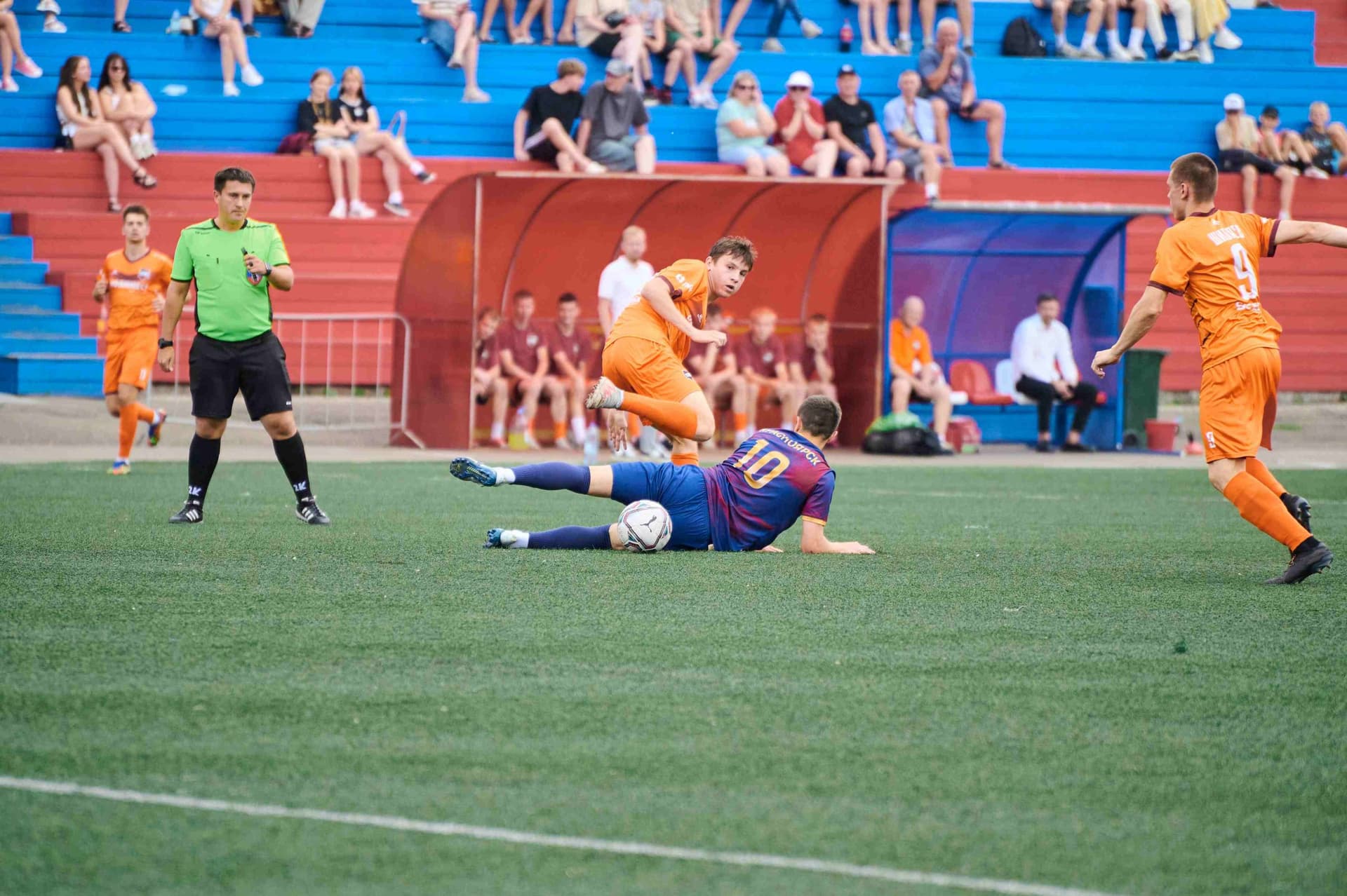 «Рассвет» 2:4 «Темп». Третья лига. 15.06.2025. Пресс-служба «Рассвета» — кадр 5