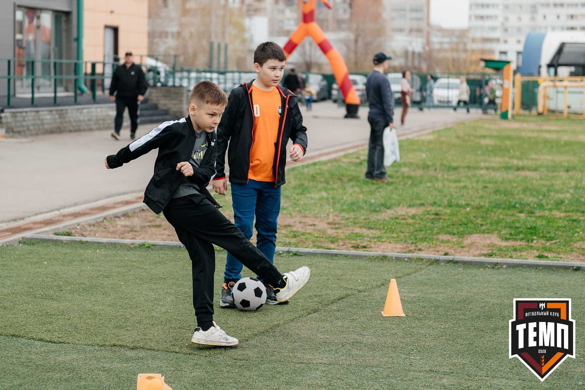 «Темп» 0:1 «Новокузнецк». Третья лига. 05.05.2024 — кадр 15