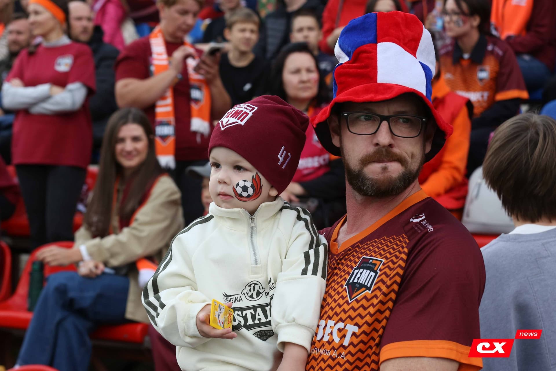 «Темп» 0:1 «Знамя Труда». FONBET Кубок России. 10.09.2025. СМИ: Владимир Мартынов («CX News»), Александр Чёрный («Алтайский спорт»), Виталий Барабаш (Сетевое издание "Толк"), Андрей Каспришин («Алтайская правда») — кадр 174