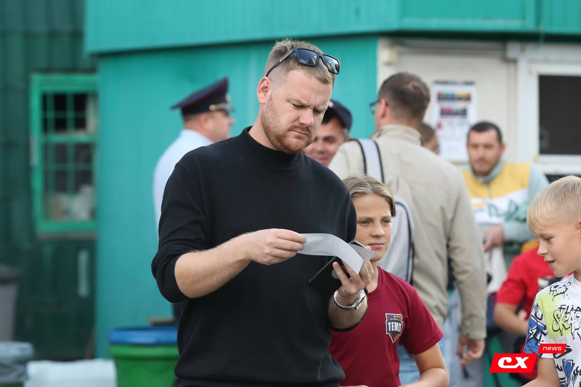 «Темп» 0:1 «Знамя Труда». FONBET Кубок России. 10.09.2025. СМИ: Владимир Мартынов («CX News»), Александр Чёрный («Алтайский спорт»), Виталий Барабаш (Сетевое издание "Толк"), Андрей Каспришин («Алтайская правда») — кадр 176