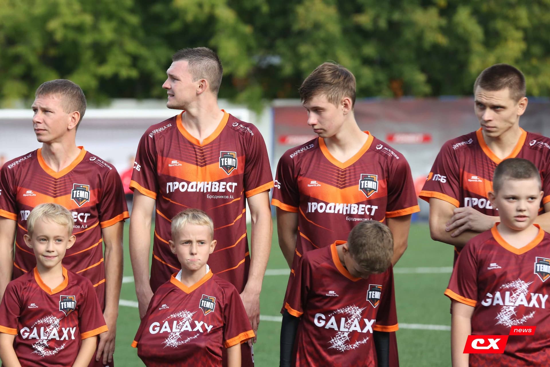 «Темп» 0:1 «Знамя Труда». FONBET Кубок России. 10.09.2025. СМИ: Владимир Мартынов («CX News»), Александр Чёрный («Алтайский спорт»), Виталий Барабаш (Сетевое издание "Толк"), Андрей Каспришин («Алтайская правда») — кадр 208