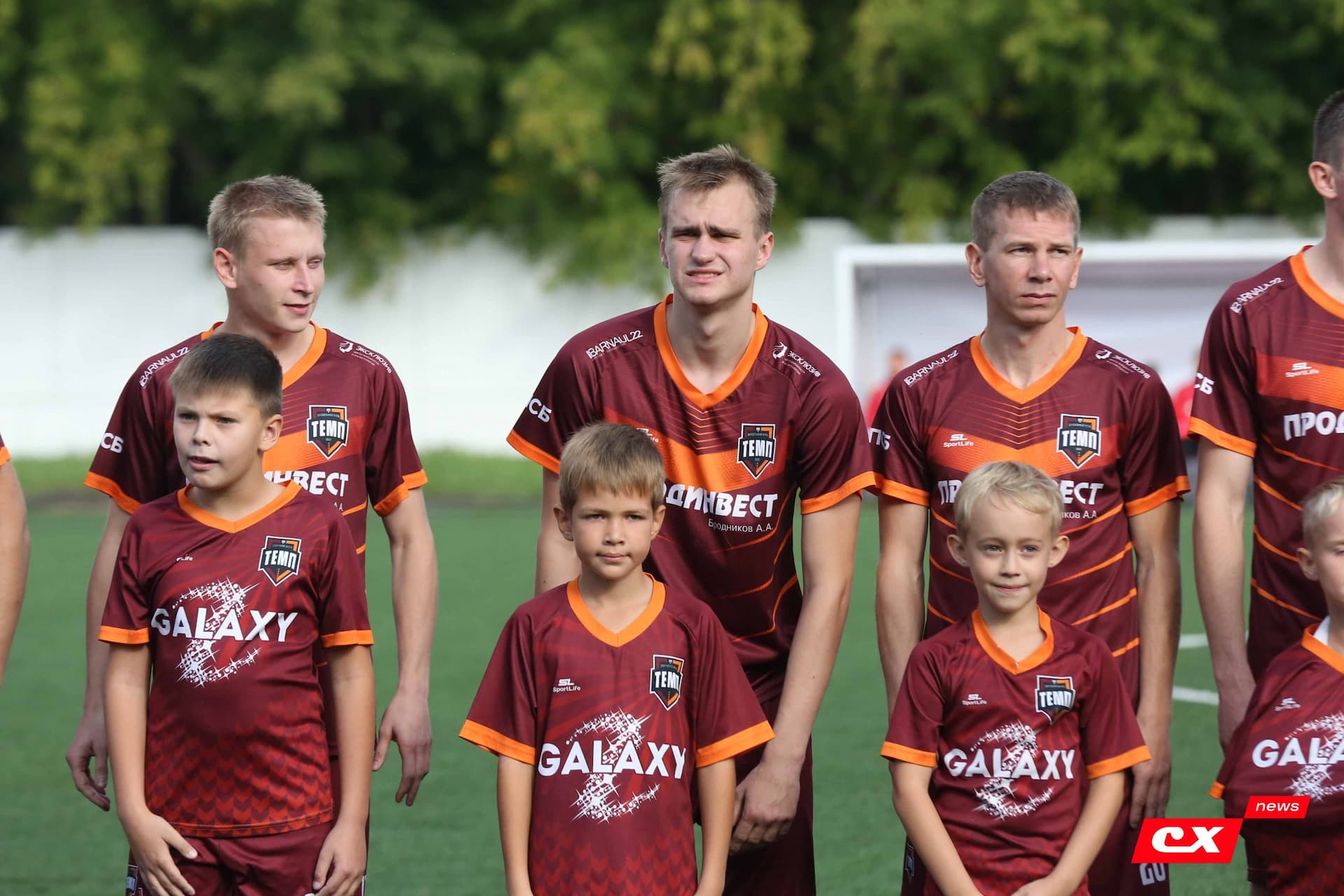 «Темп» 0:1 «Знамя Труда». FONBET Кубок России. 10.09.2025. СМИ: Владимир Мартынов («CX News»), Александр Чёрный («Алтайский спорт»), Виталий Барабаш (Сетевое издание "Толк"), Андрей Каспришин («Алтайская правда») — кадр 209