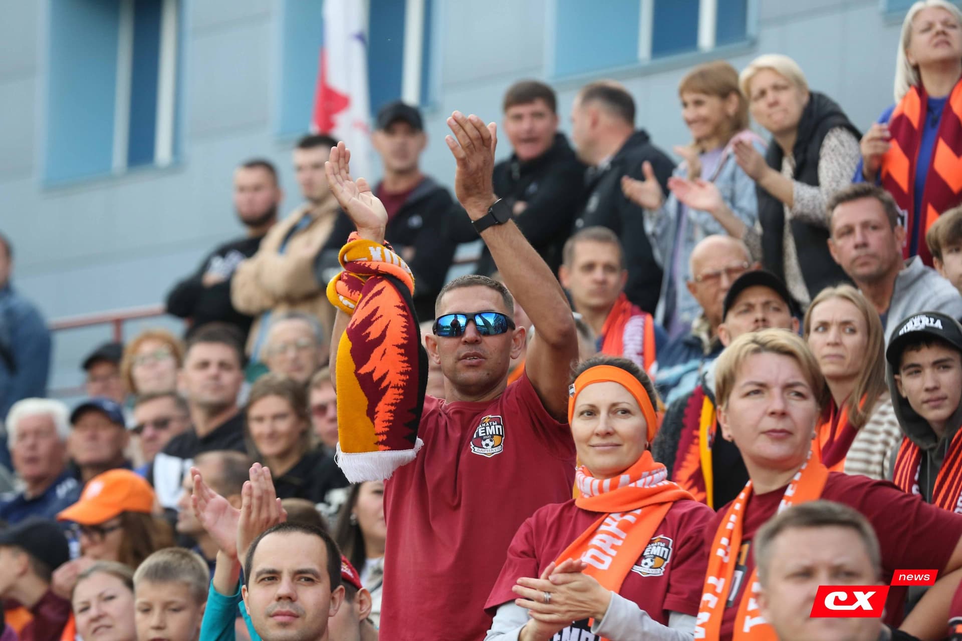 «Темп» 0:1 «Знамя Труда». FONBET Кубок России. 10.09.2025. СМИ: Владимир Мартынов («CX News»), Александр Чёрный («Алтайский спорт»), Виталий Барабаш (Сетевое издание "Толк"), Андрей Каспришин («Алтайская правда») — кадр 333