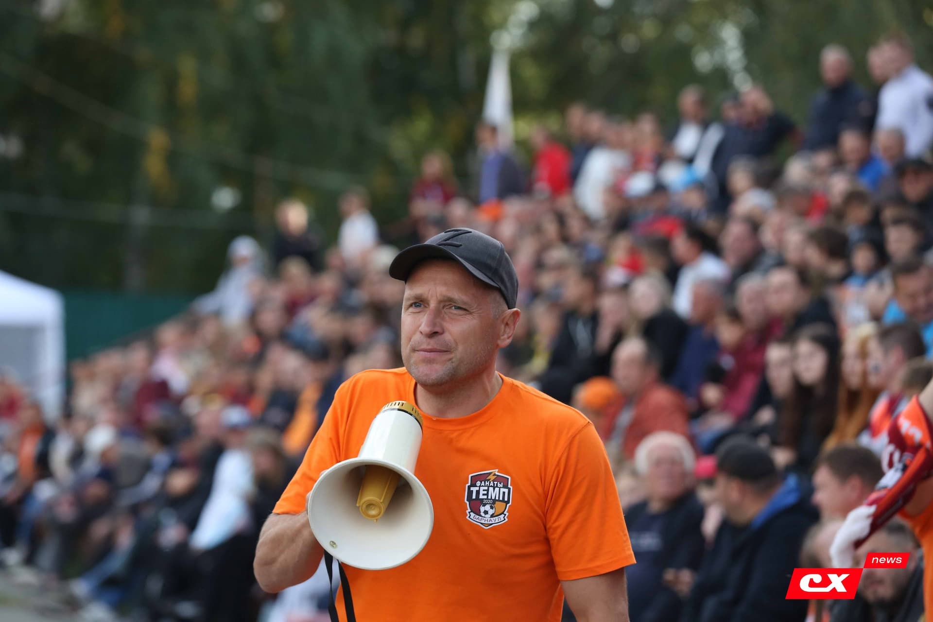 «Темп» 0:1 «Знамя Труда». FONBET Кубок России. 10.09.2025. СМИ: Владимир Мартынов («CX News»), Александр Чёрный («Алтайский спорт»), Виталий Барабаш (Сетевое издание "Толк"), Андрей Каспришин («Алтайская правда») — кадр 338