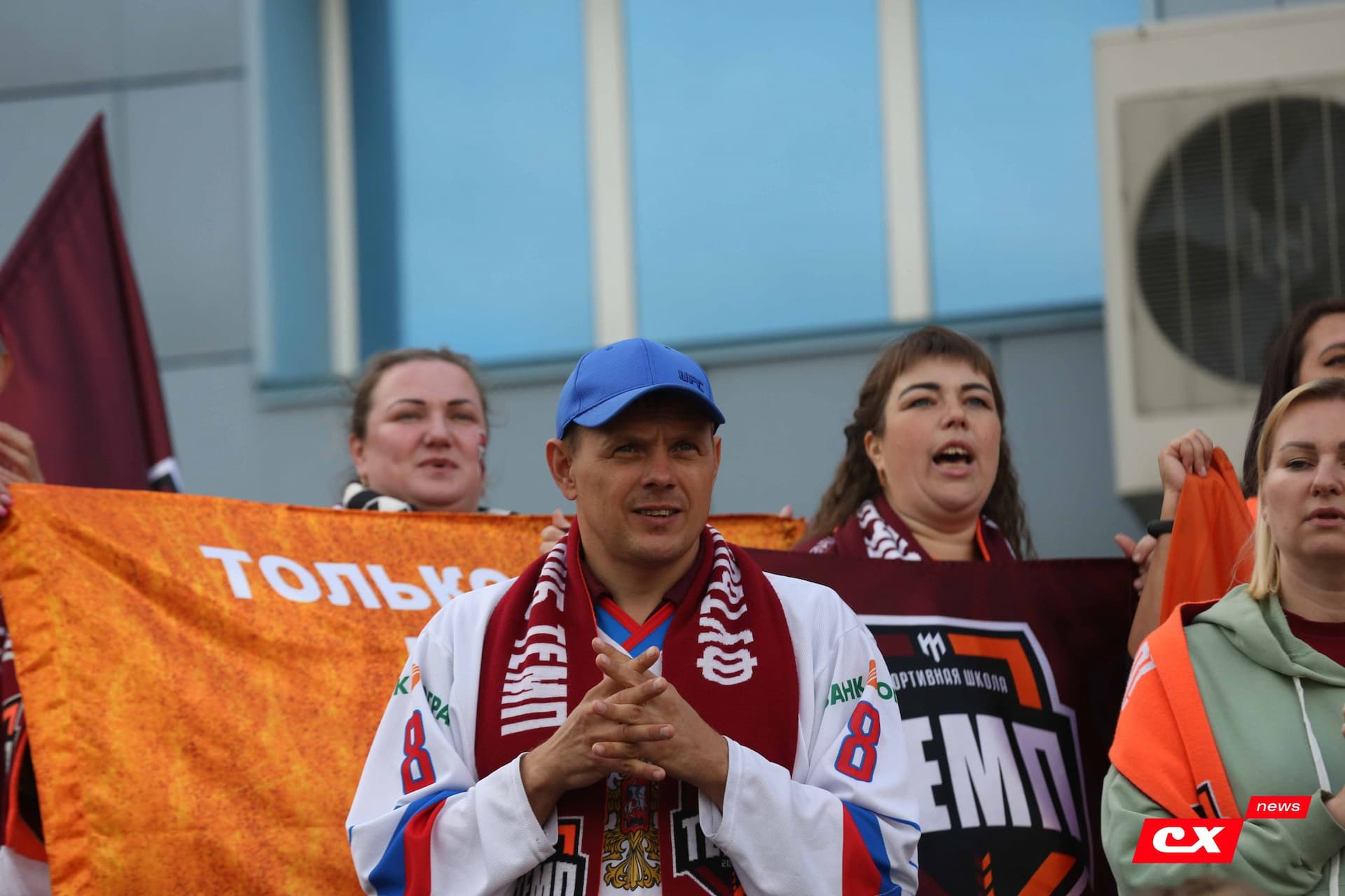 «Темп» 0:1 «Знамя Труда». FONBET Кубок России. 10.09.2025. СМИ: Владимир Мартынов («CX News»), Александр Чёрный («Алтайский спорт»), Виталий Барабаш (Сетевое издание "Толк"), Андрей Каспришин («Алтайская правда») — кадр 340