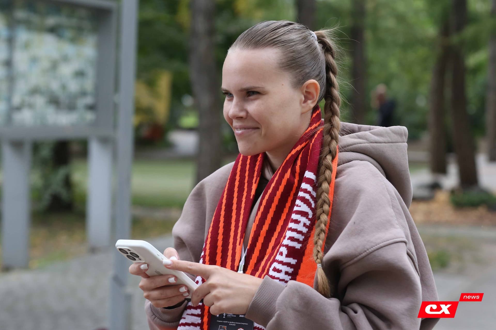 «Темп» 0:1 «Знамя Труда». FONBET Кубок России. 10.09.2025. СМИ: Владимир Мартынов («CX News»), Александр Чёрный («Алтайский спорт»), Виталий Барабаш (Сетевое издание "Толк"), Андрей Каспришин («Алтайская правда») — кадр 98