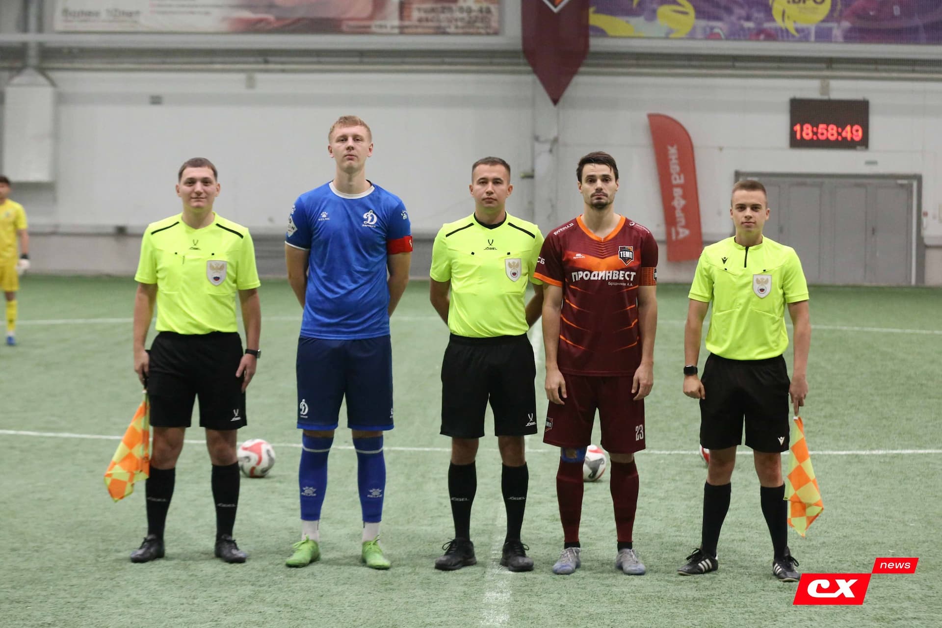 «Темп» 1:0 «Динамо-Барнаул-М». Третья лига. 05.10.2025. Александр Чёрный («Алтайский спорт»), Владимир Мартынов («CX News») — кадр 181