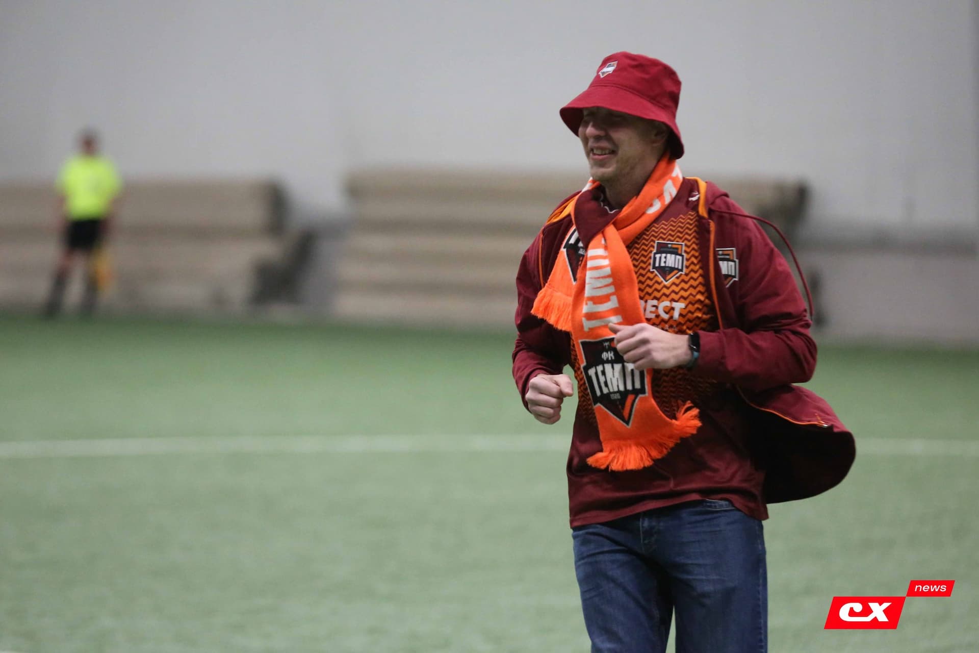 «Темп» 1:0 «Динамо-Барнаул-М». Третья лига. 05.10.2025. Александр Чёрный («Алтайский спорт»), Владимир Мартынов («CX News») — кадр 191