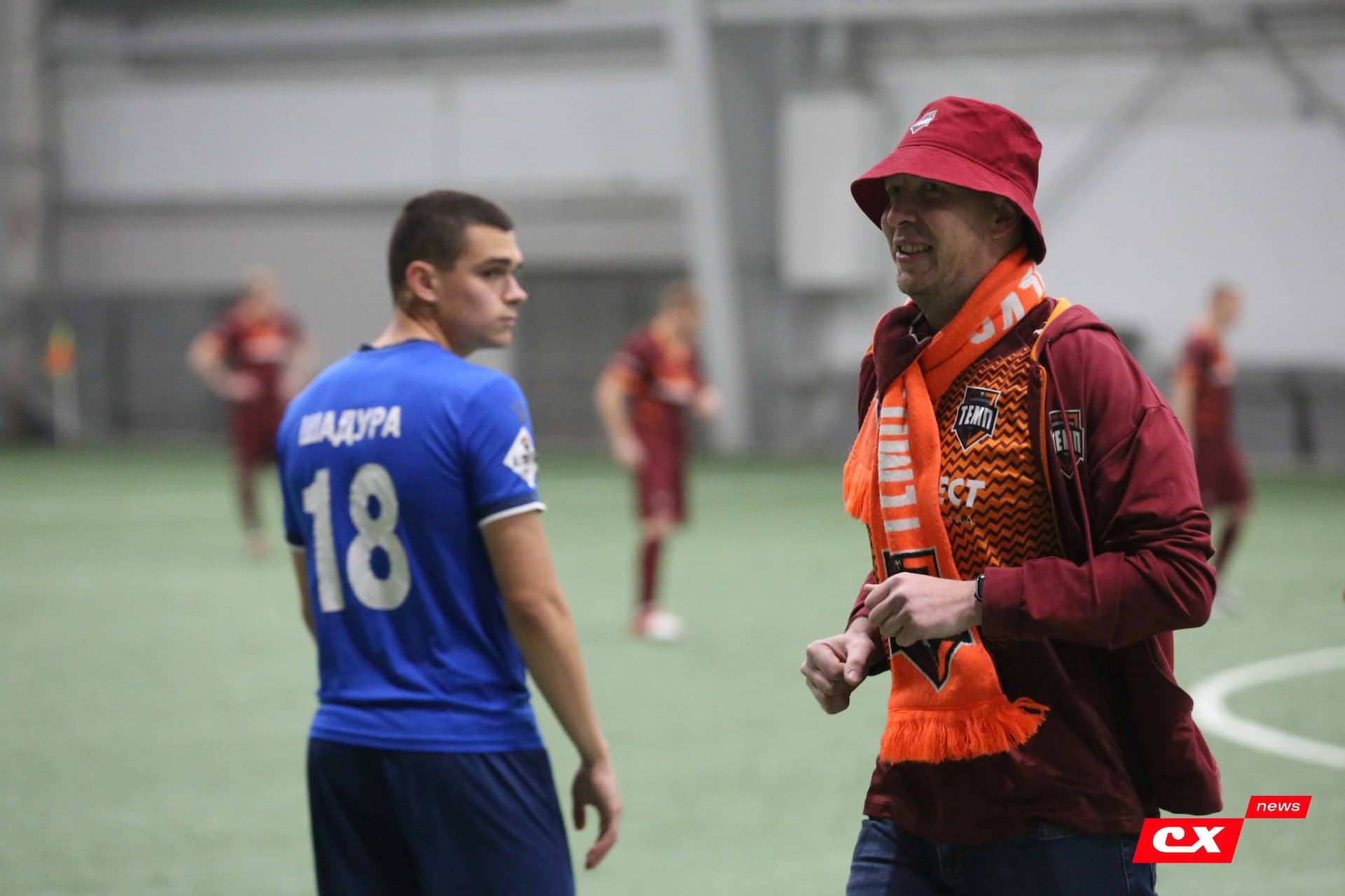 «Темп» 1:0 «Динамо-Барнаул-М». Третья лига. 05.10.2025. Александр Чёрный («Алтайский спорт»), Владимир Мартынов («CX News») — кадр 193