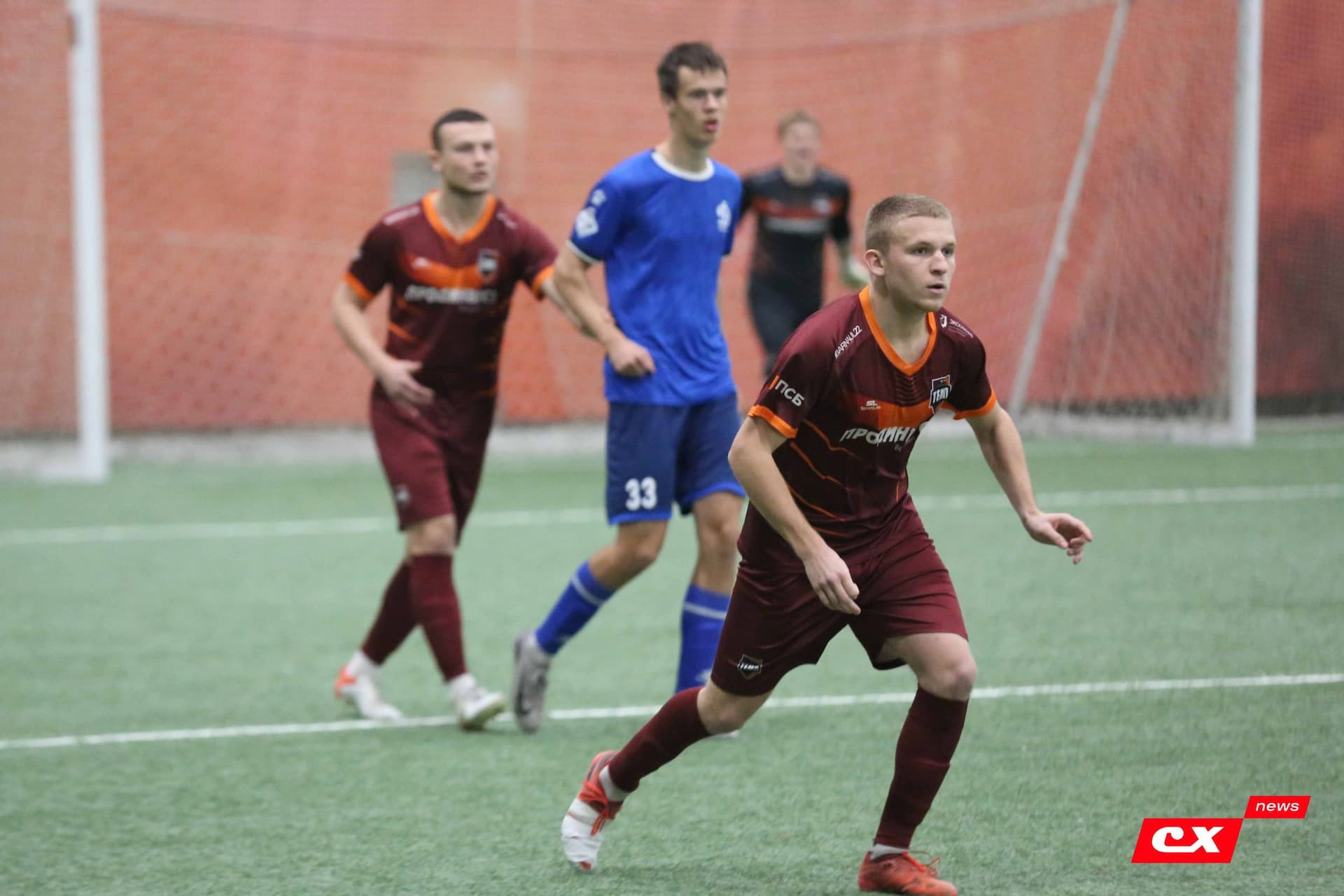 «Темп» 1:0 «Динамо-Барнаул-М». Третья лига. 05.10.2025. Александр Чёрный («Алтайский спорт»), Владимир Мартынов («CX News») — кадр 210